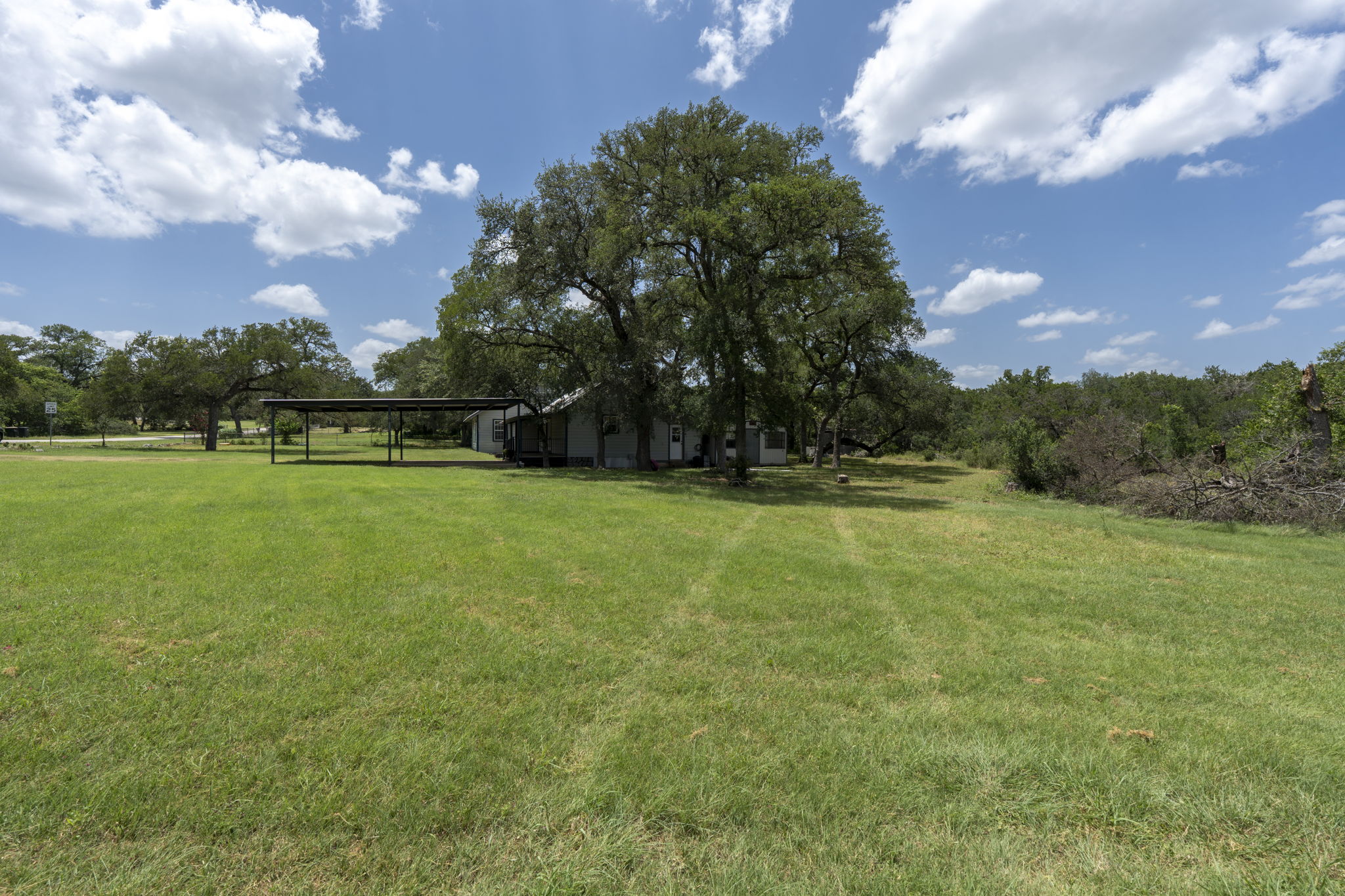 main property photo 18