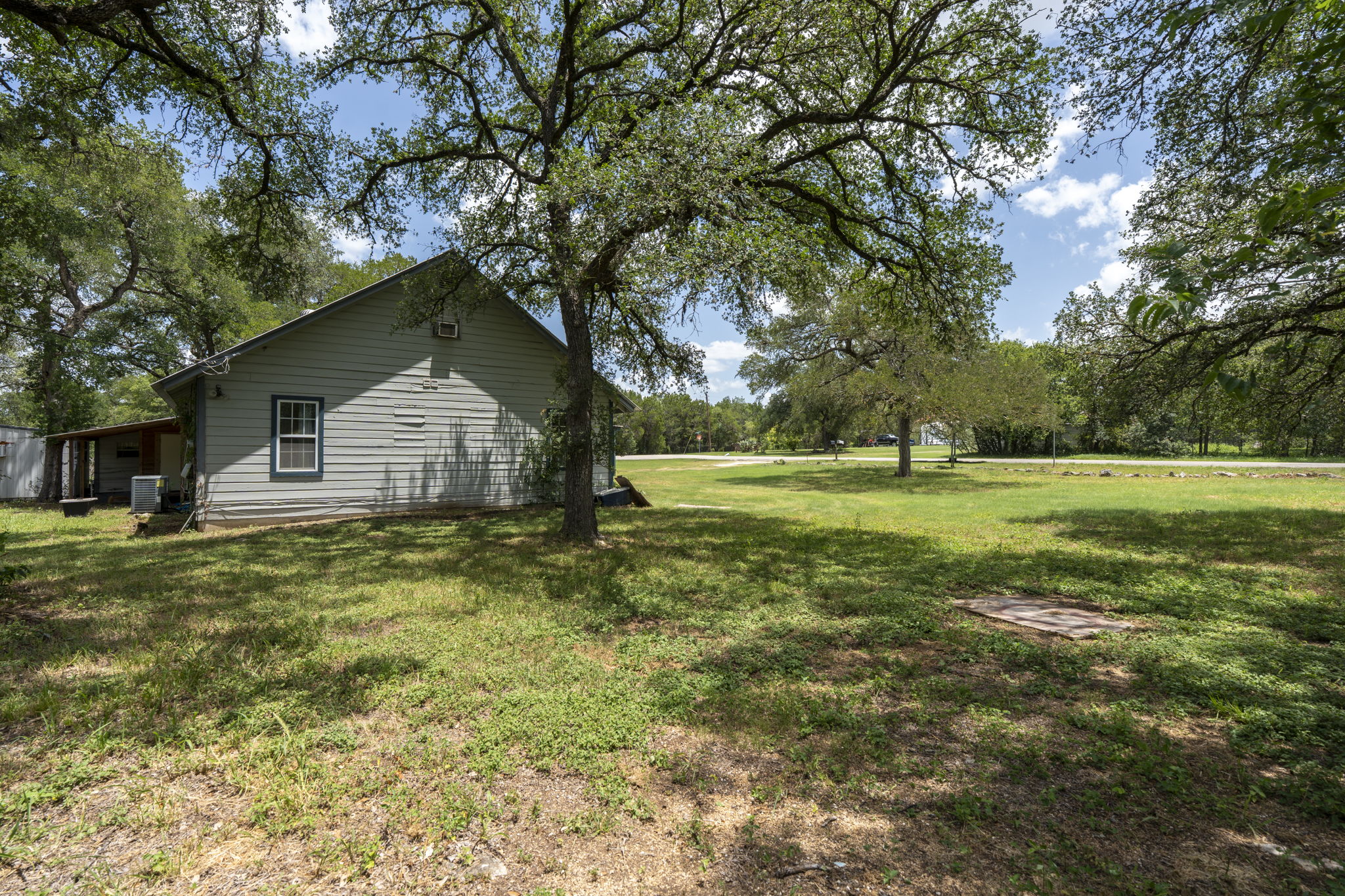 main property photo 19