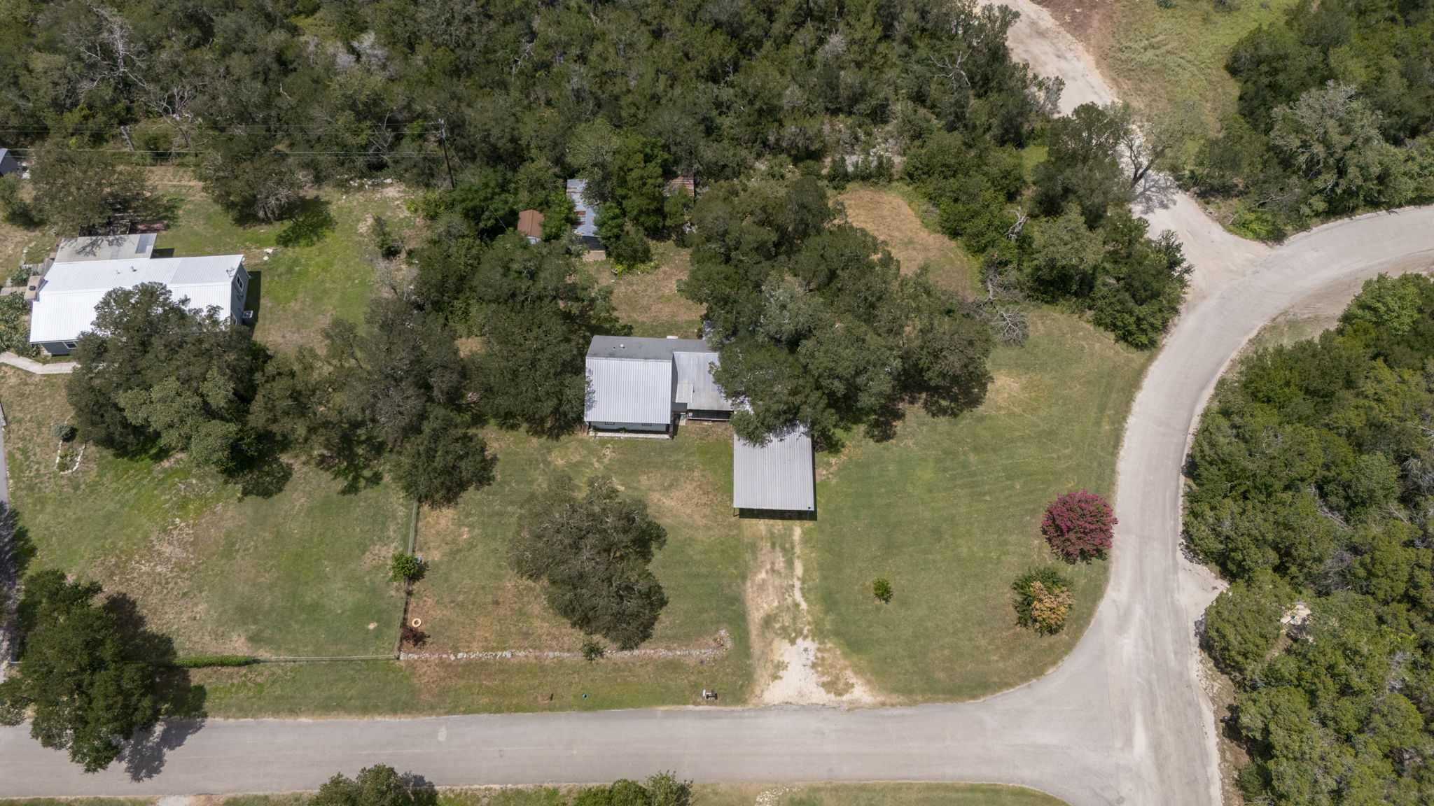 main property photo 23