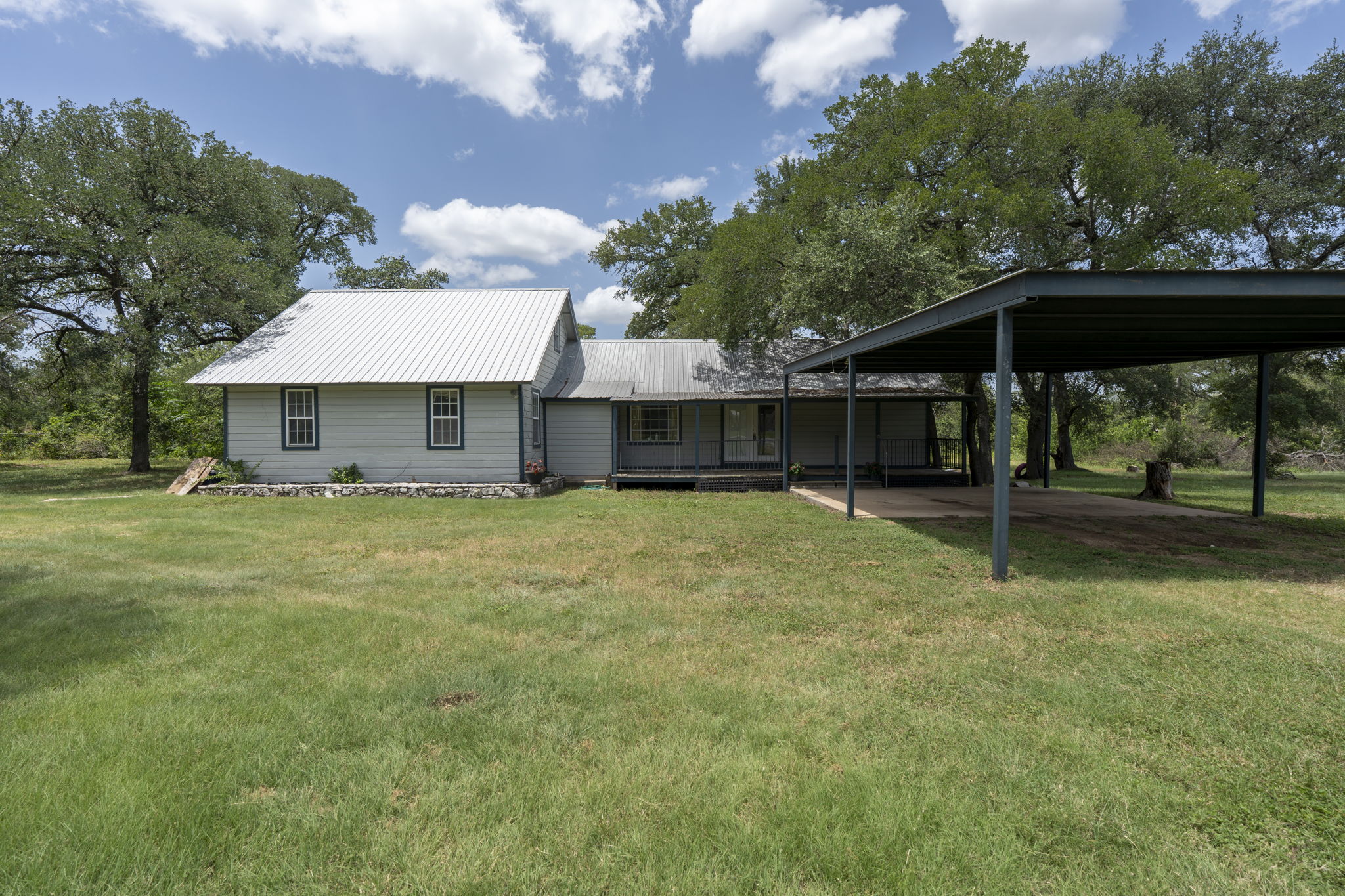 main property photo 33