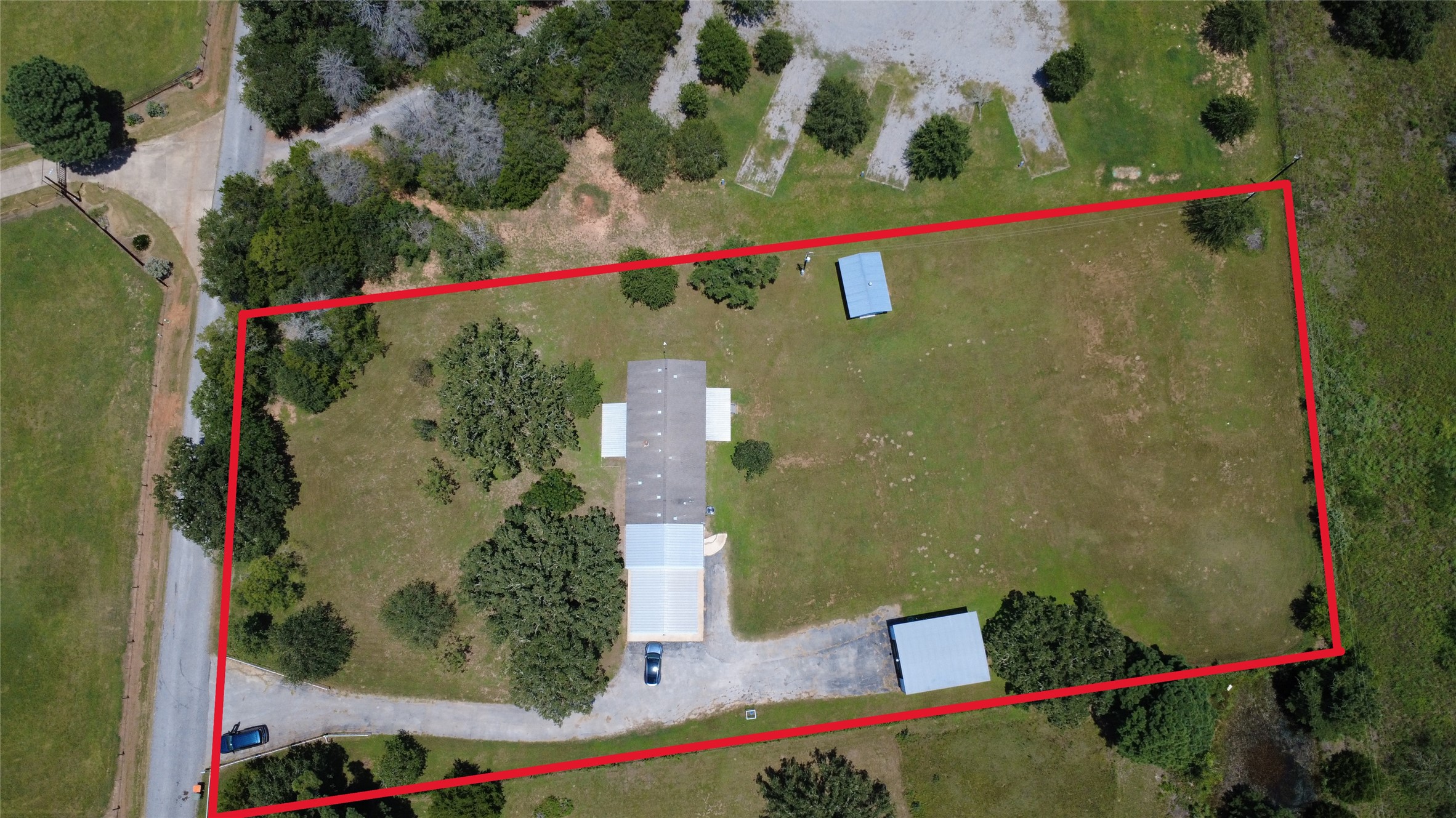 main property photo 32