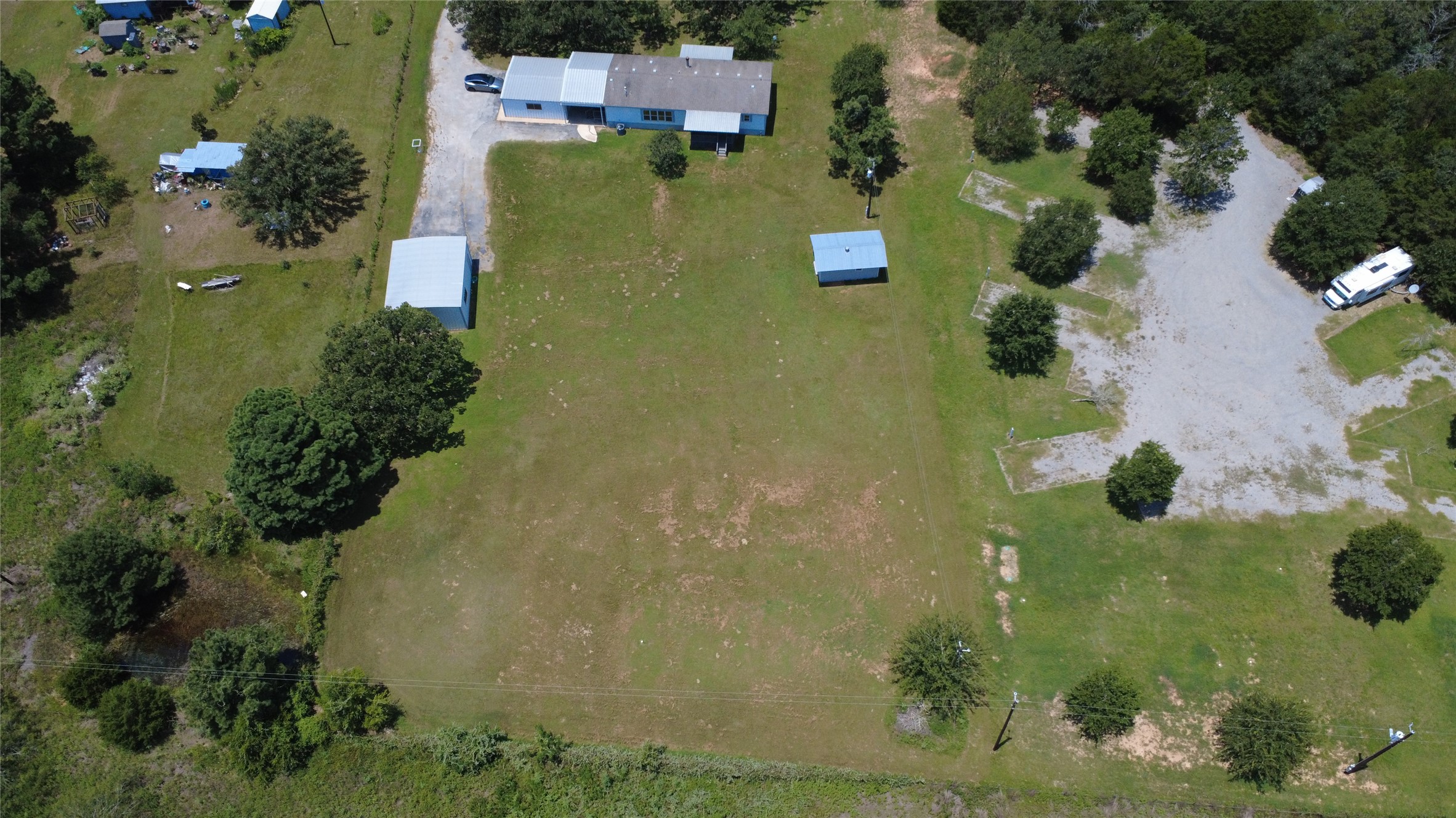 main property photo 35
