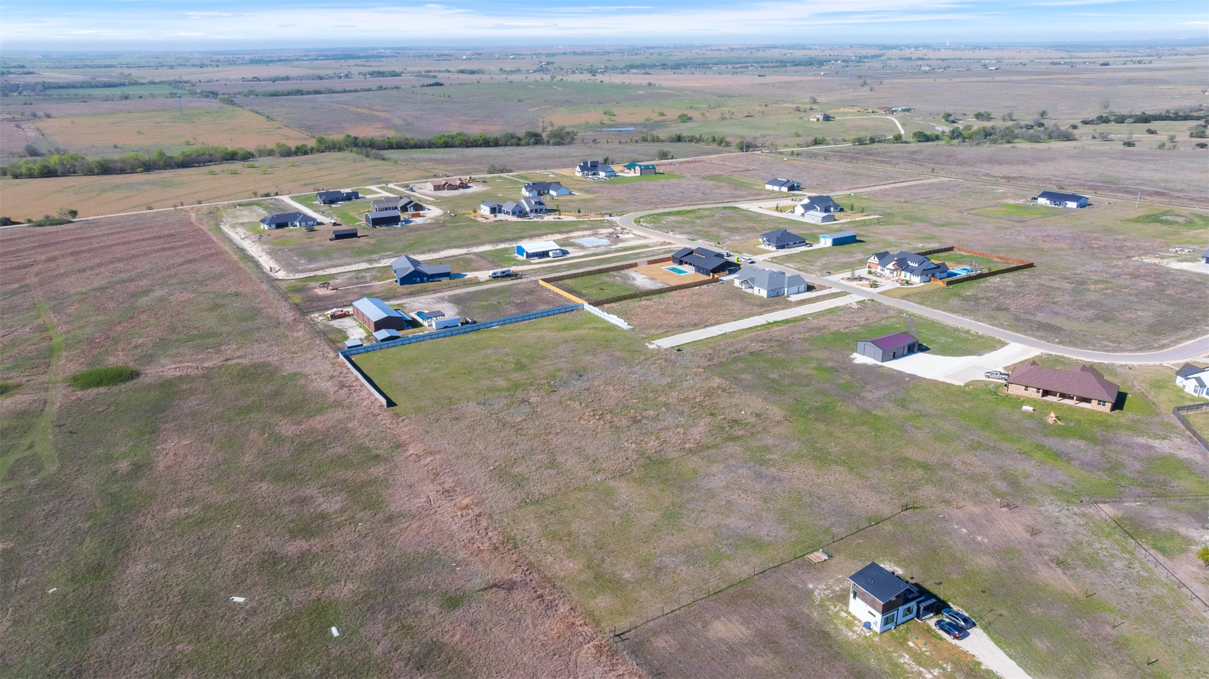 main property photo 11