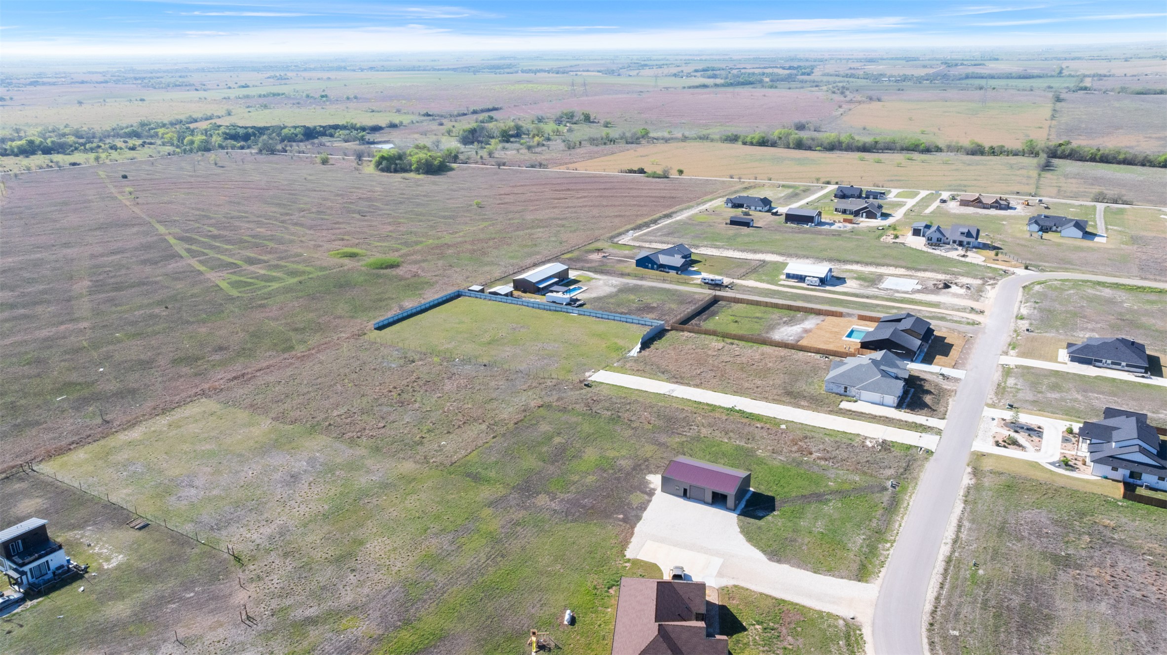 main property photo 13