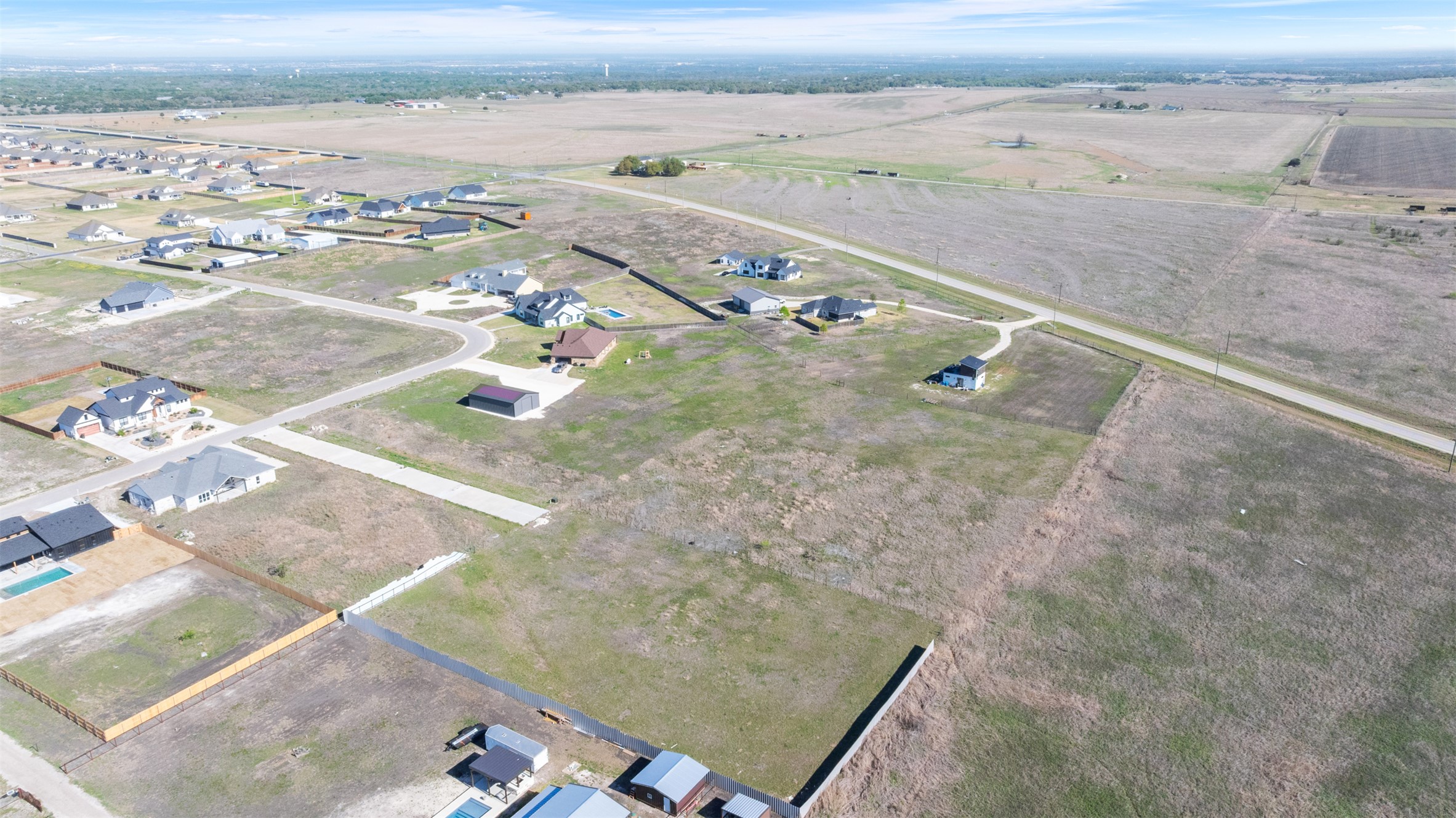 main property photo 4