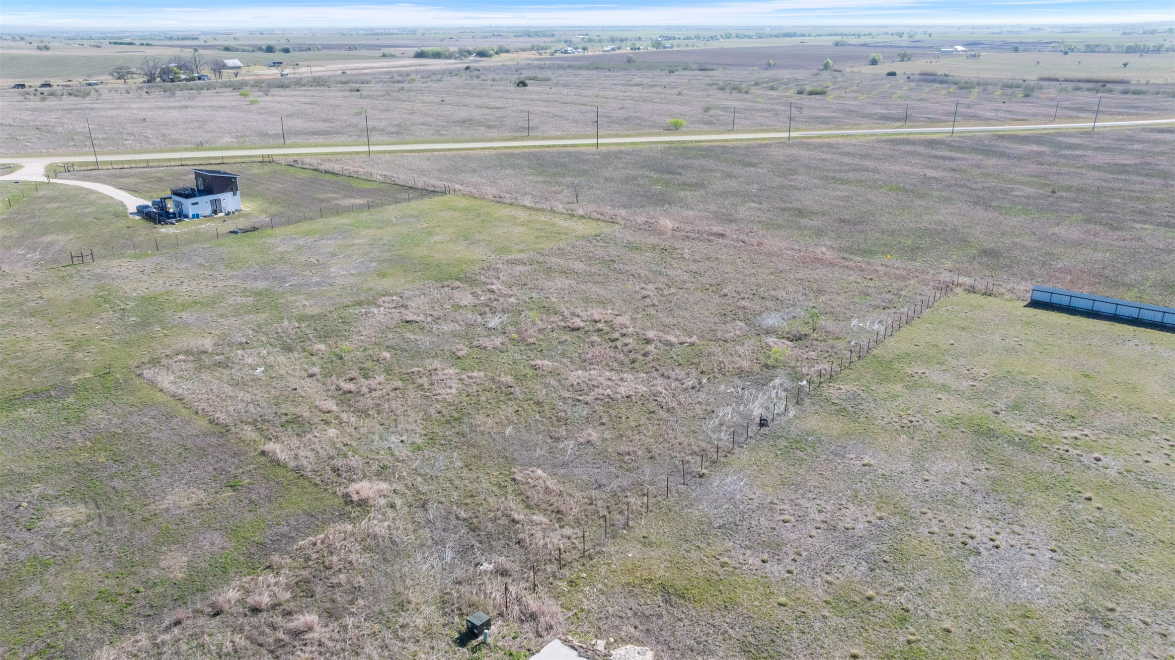 main property photo 8