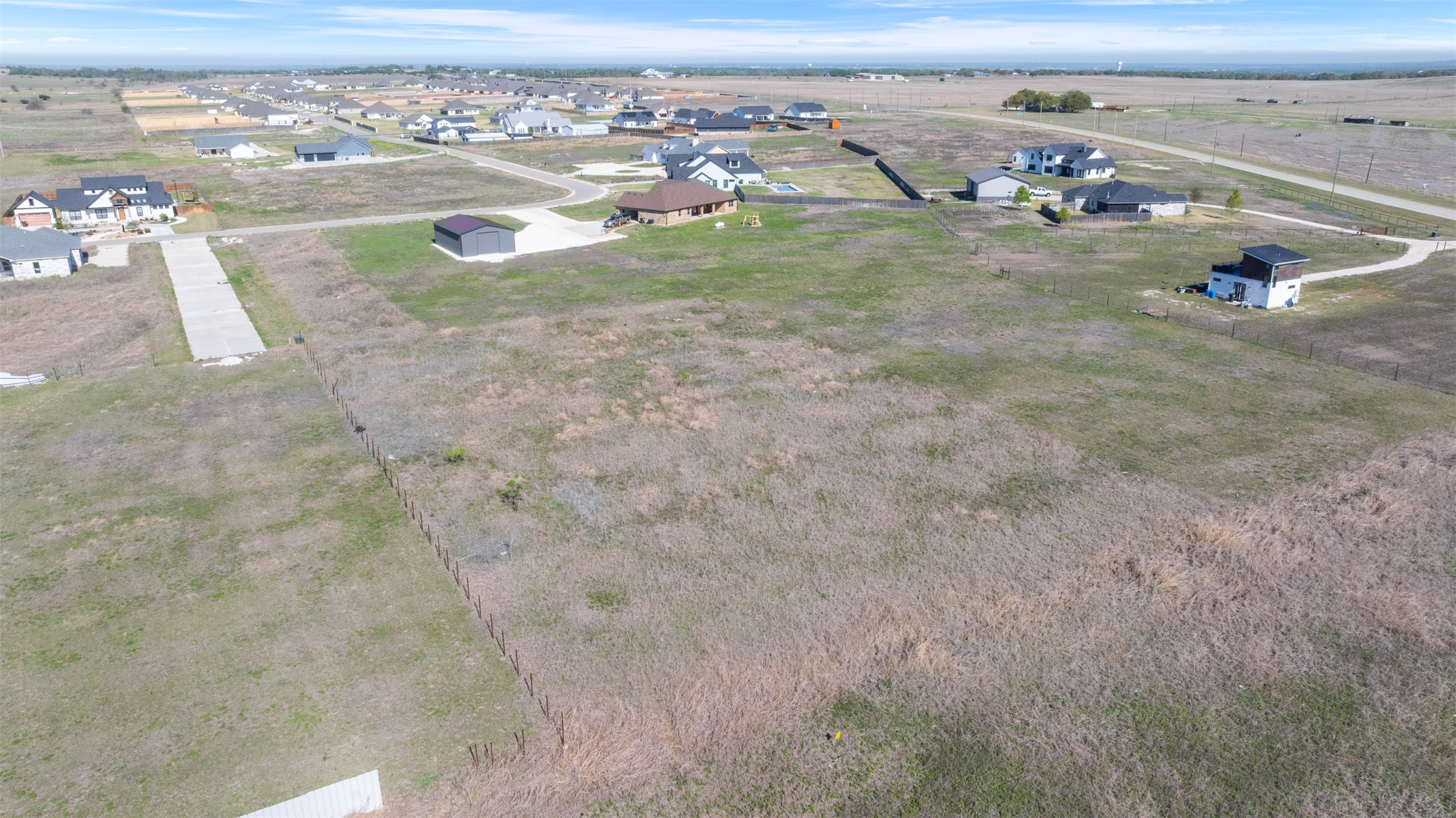 main property photo 9
