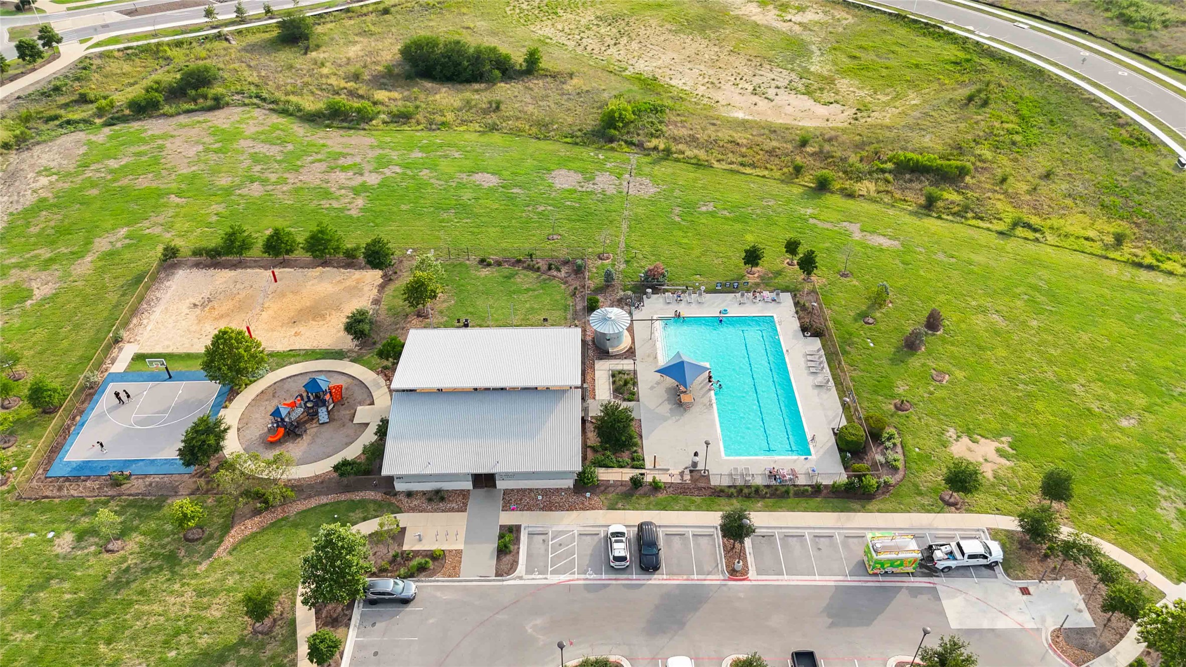 main property photo 38