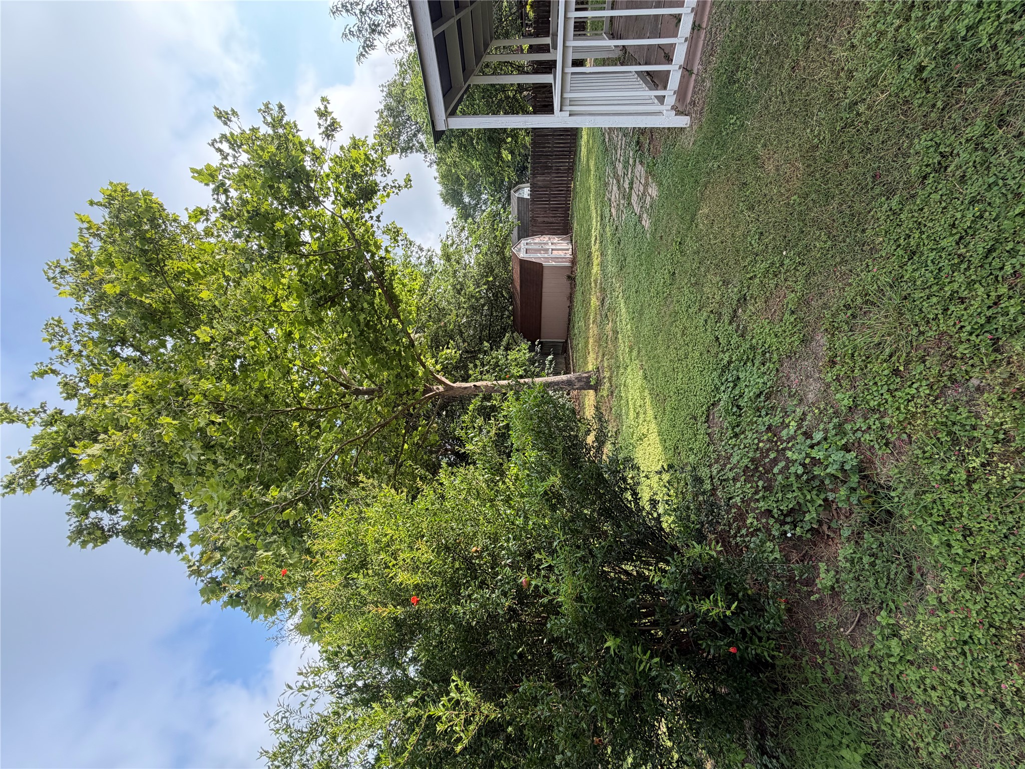 main property photo 17