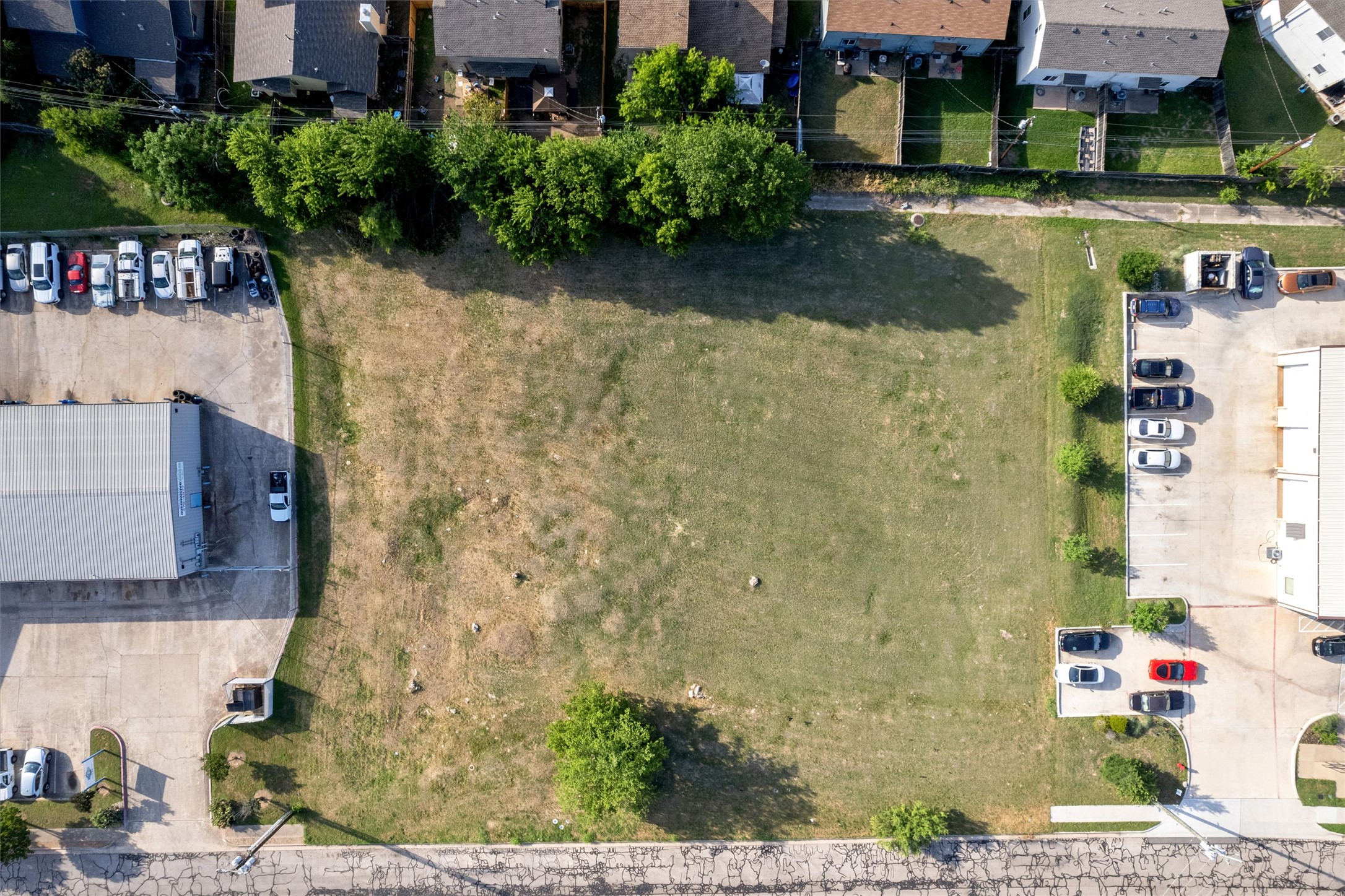 main property photo 11