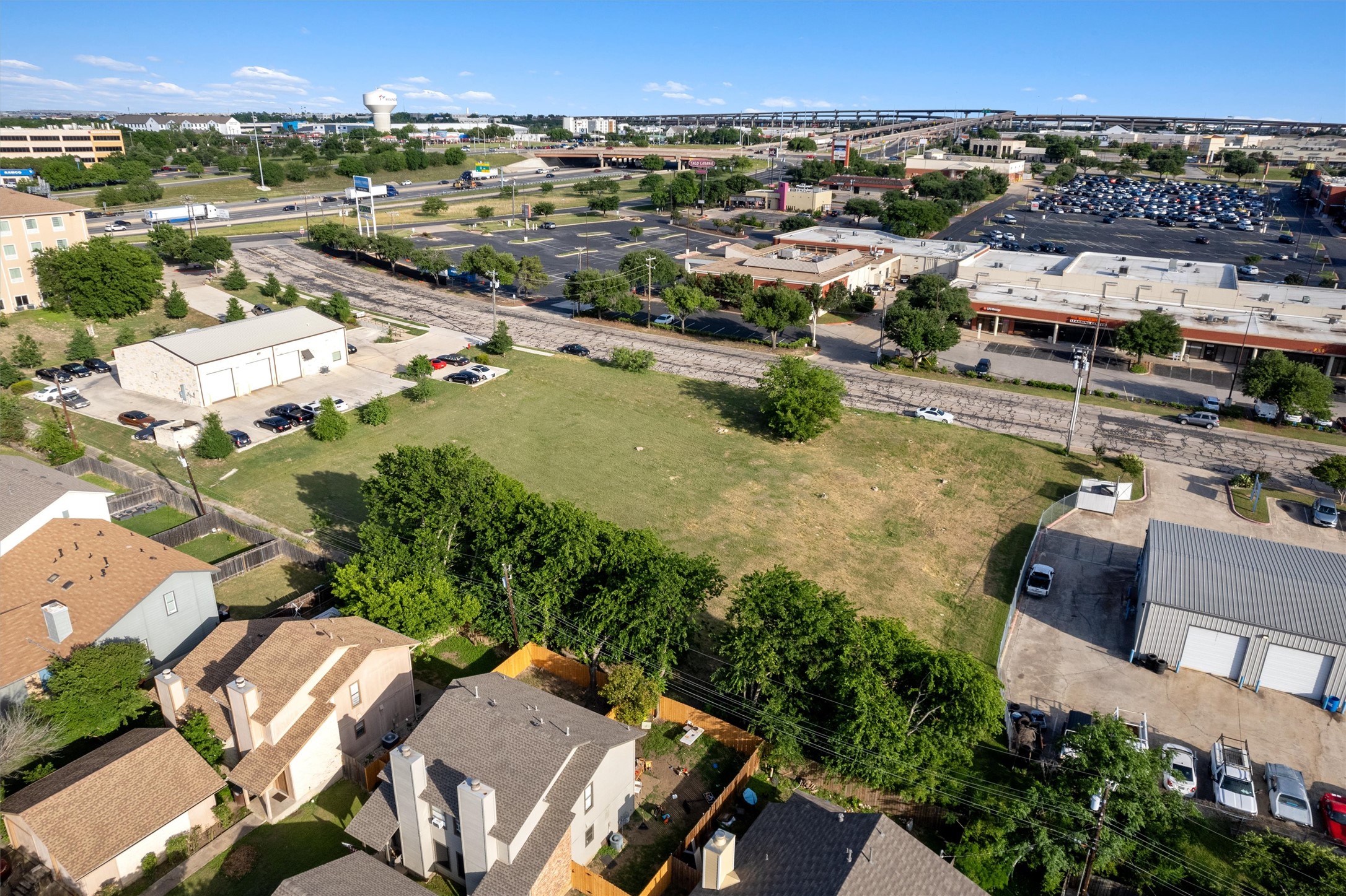 main property photo 20