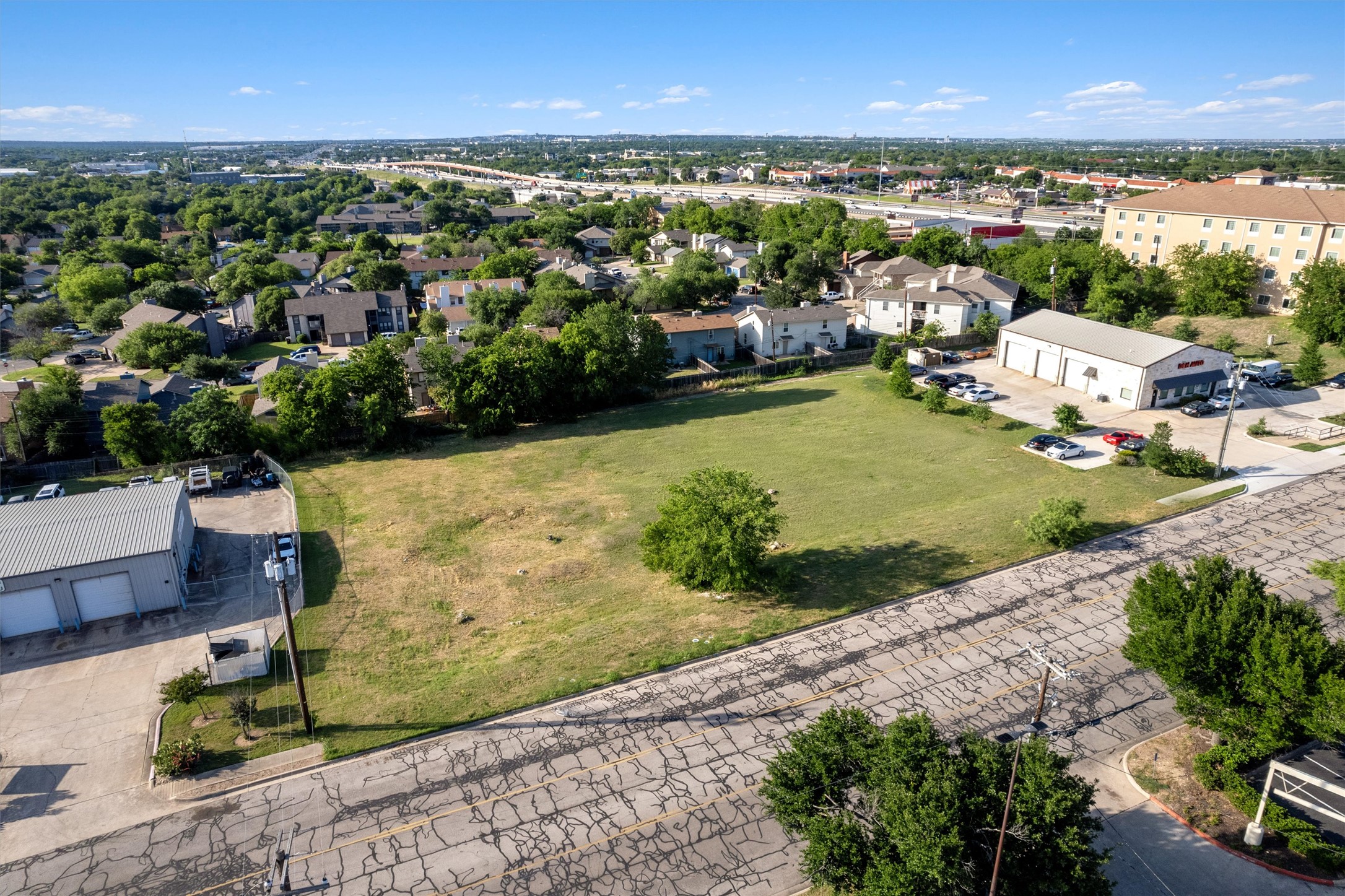 main property photo 4