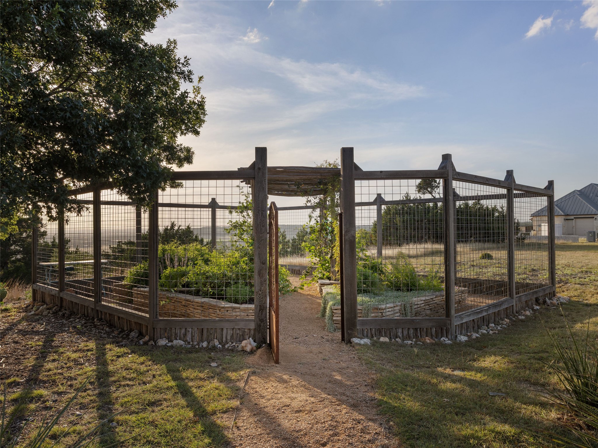 main property photo 36