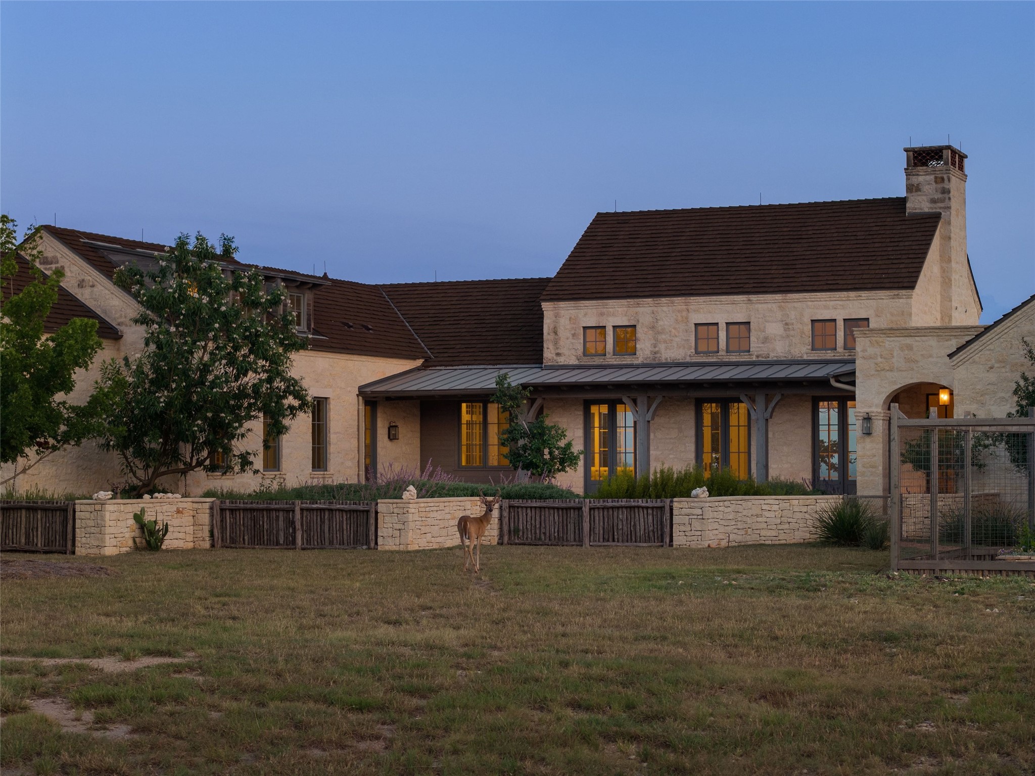 main property photo 37