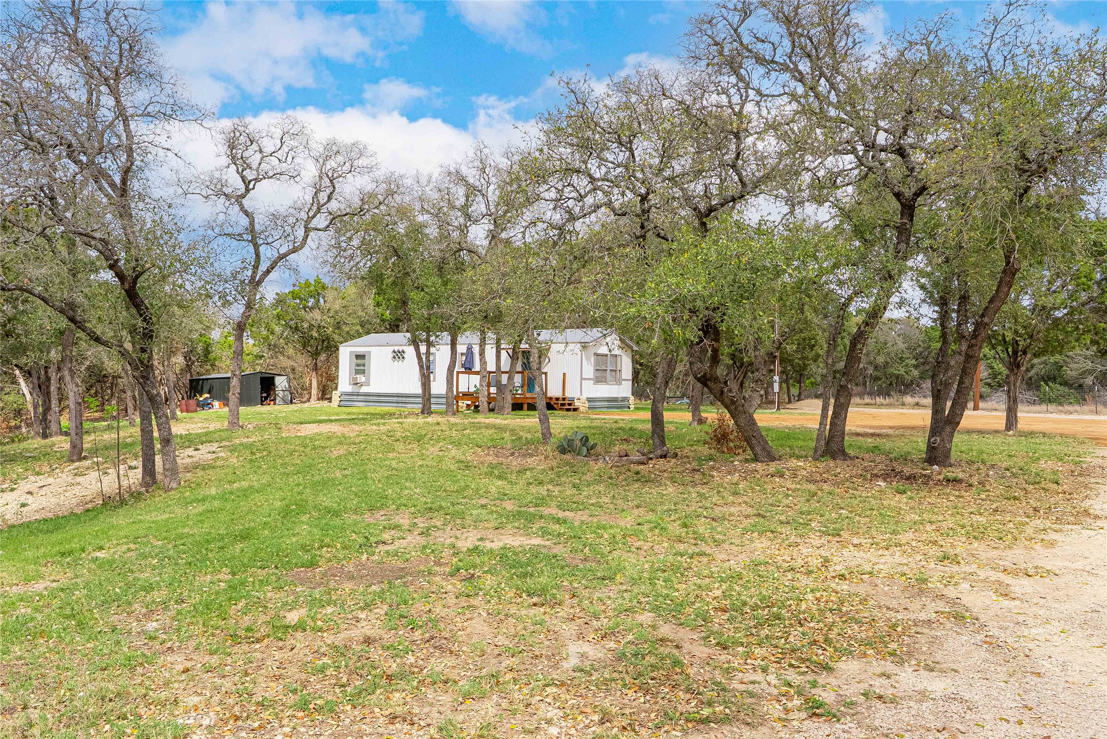 main property photo 17