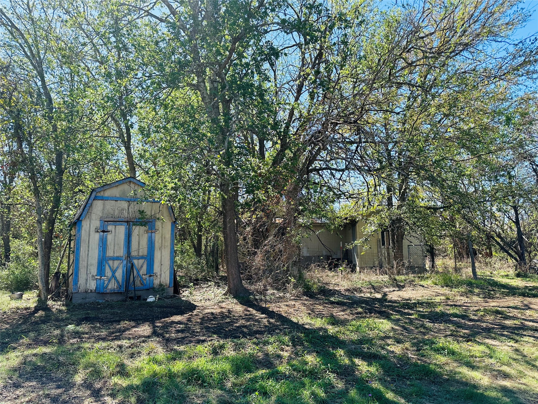 main property photo 8