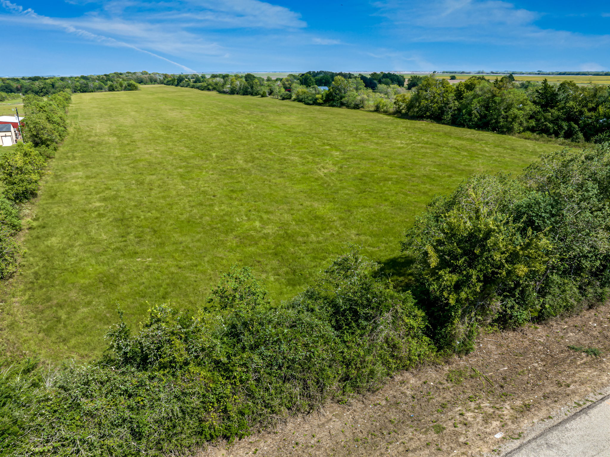 main property photo 11