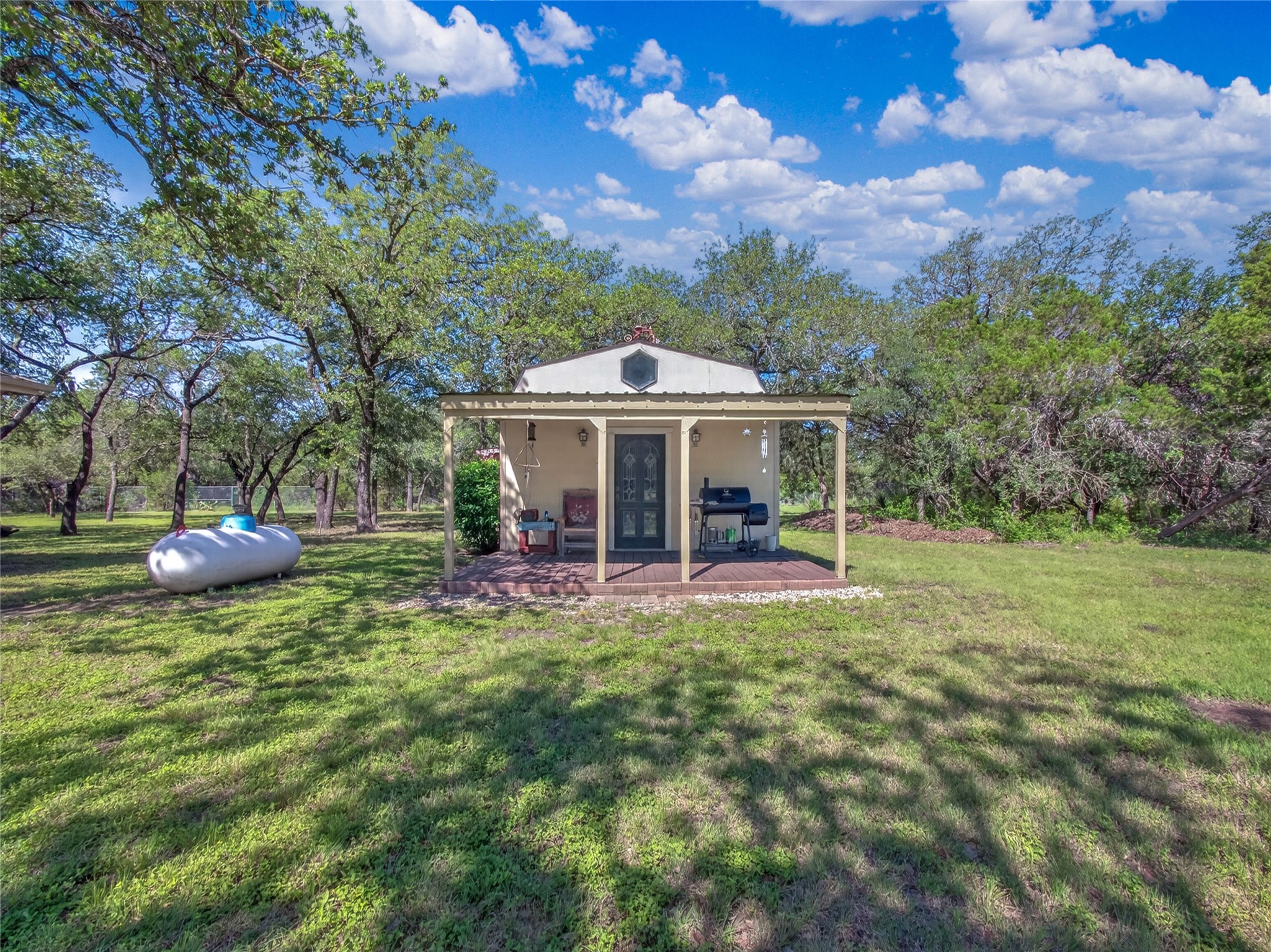 main property photo 34