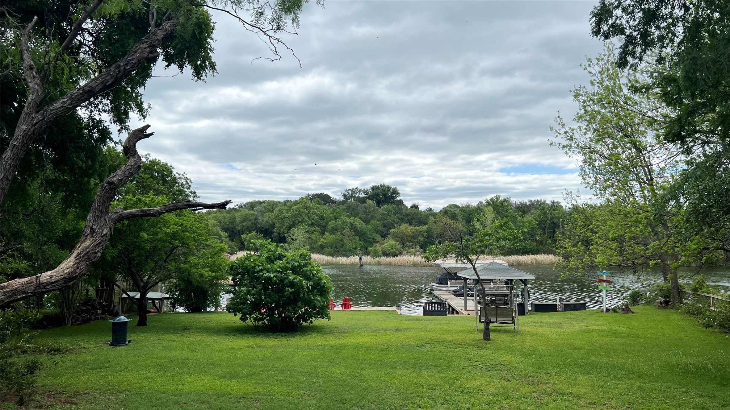 main property photo 32