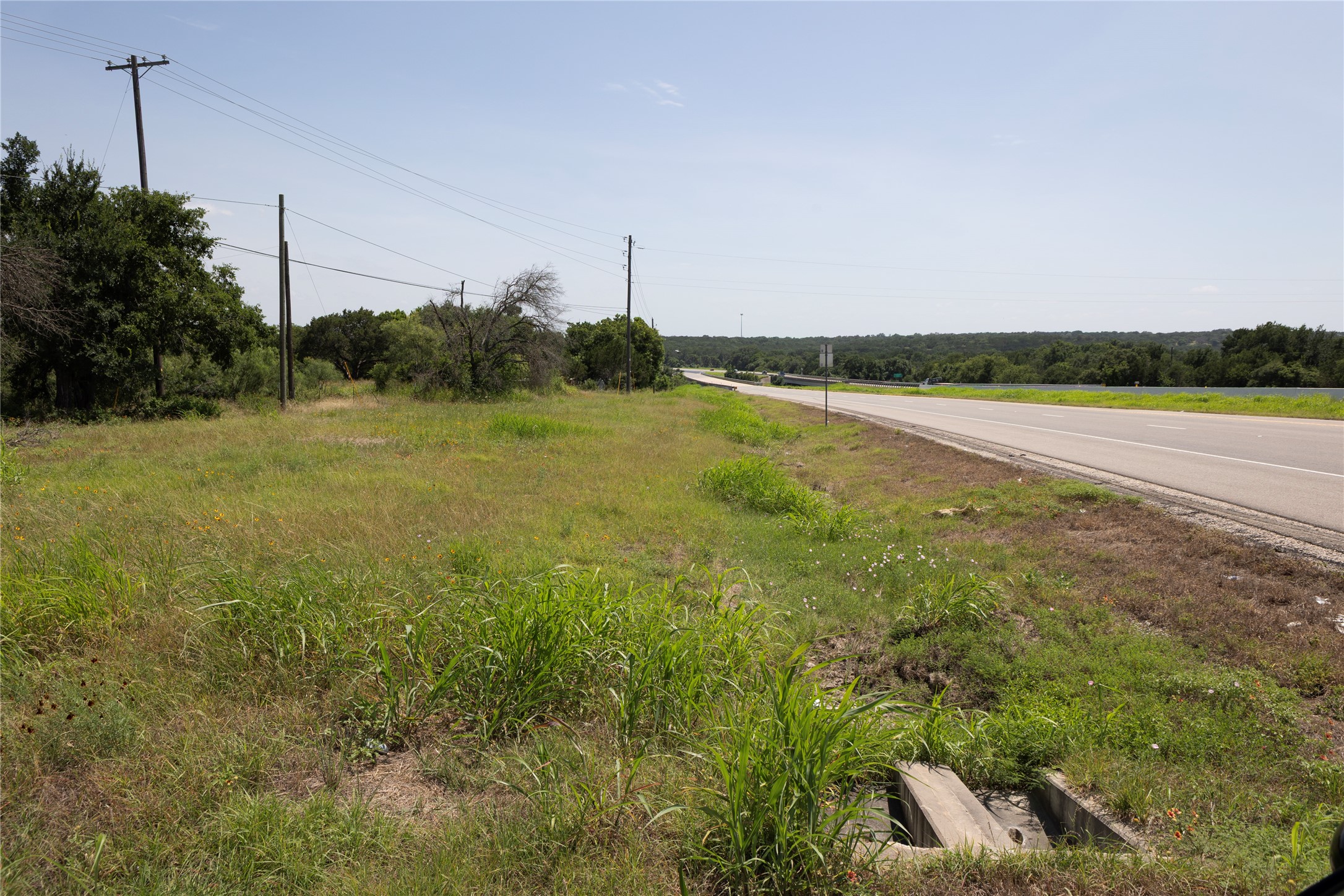 main property photo 11