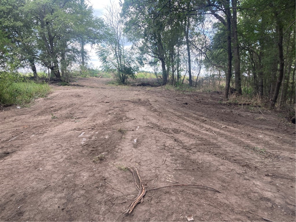 main property photo 8