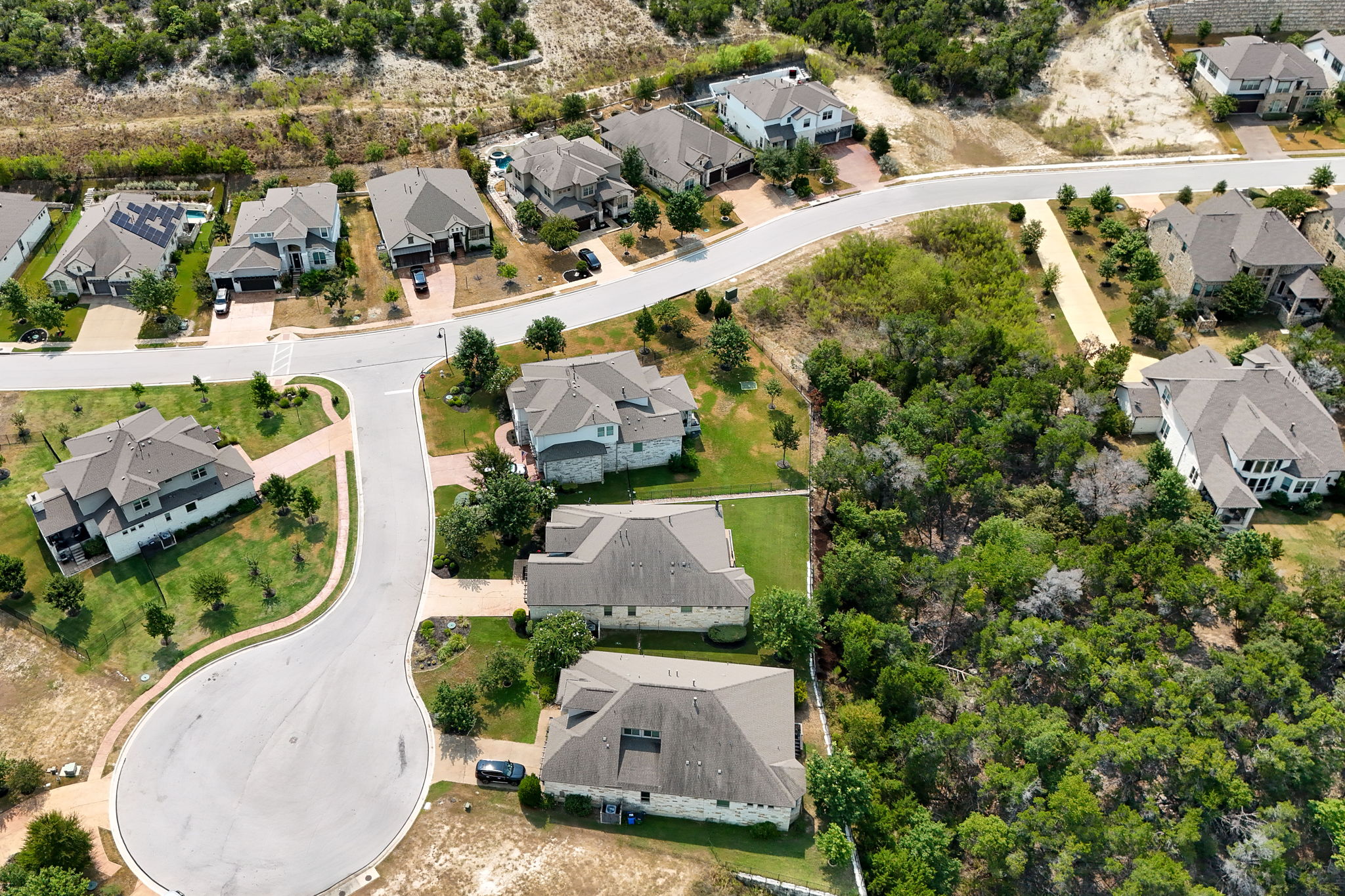 main property photo 37