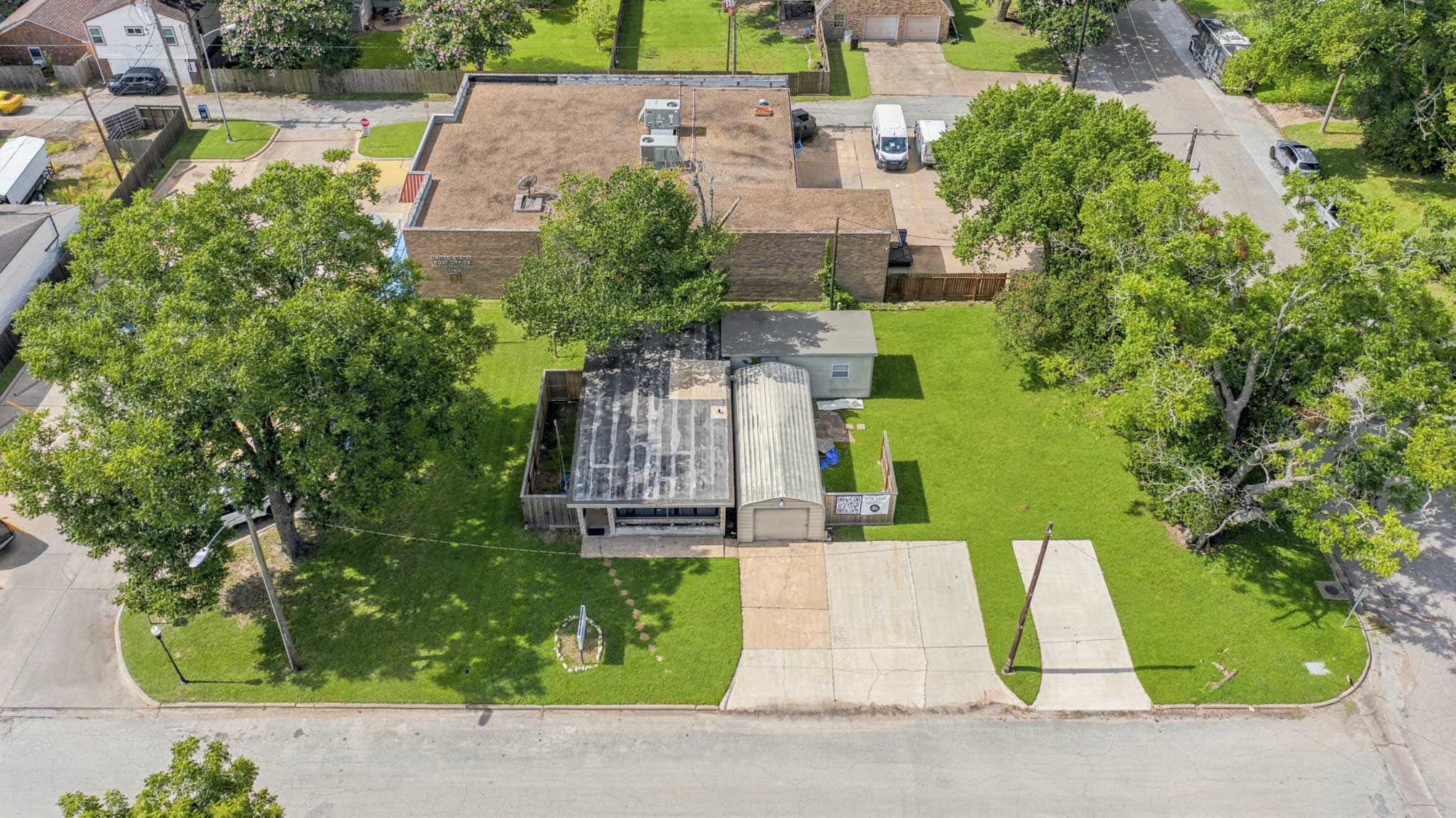 main property photo 17