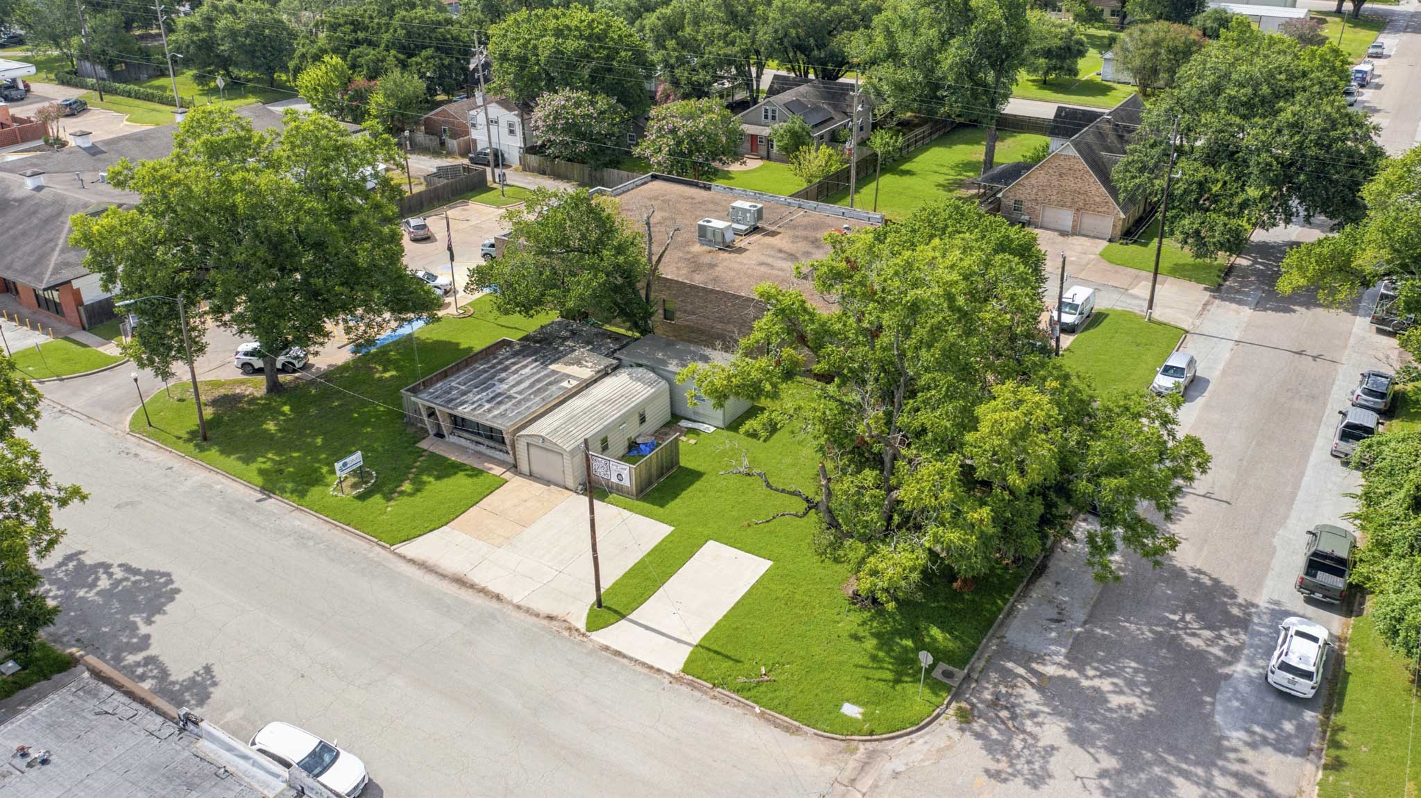 main property photo 18