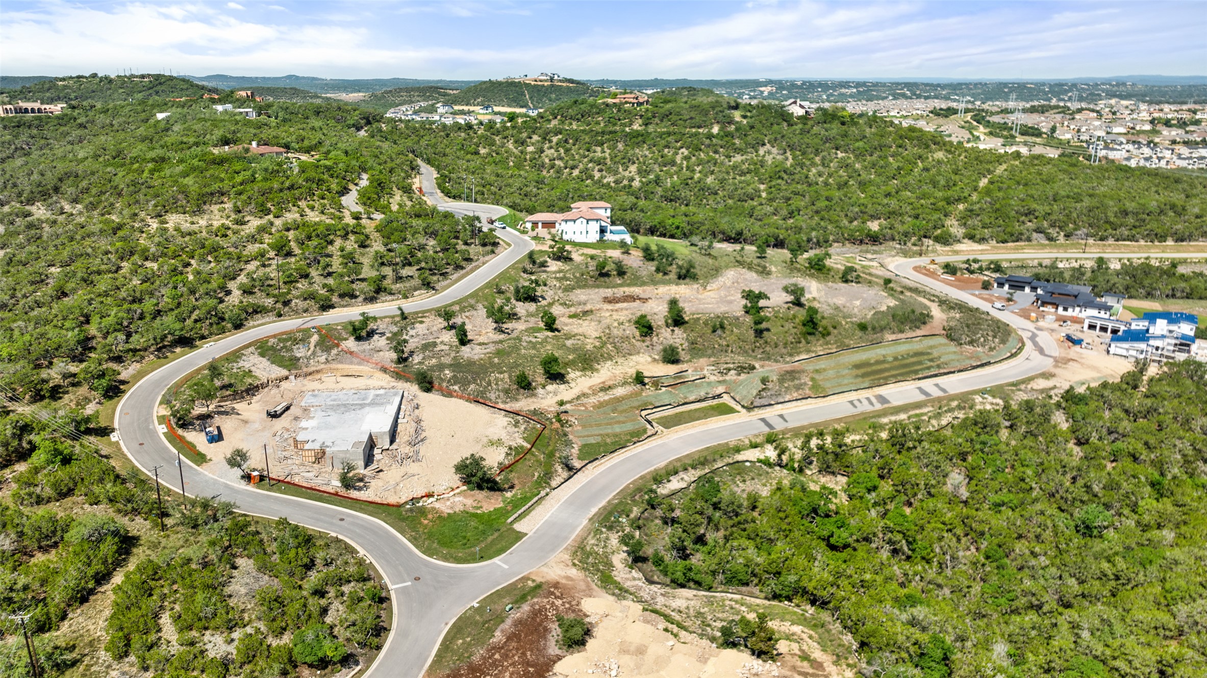 main property photo 18