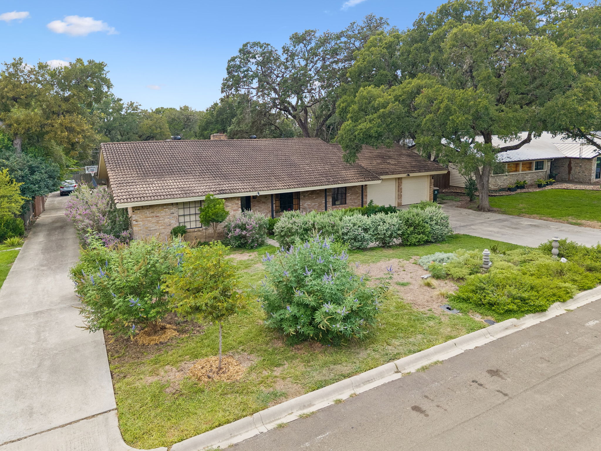 main property photo 38