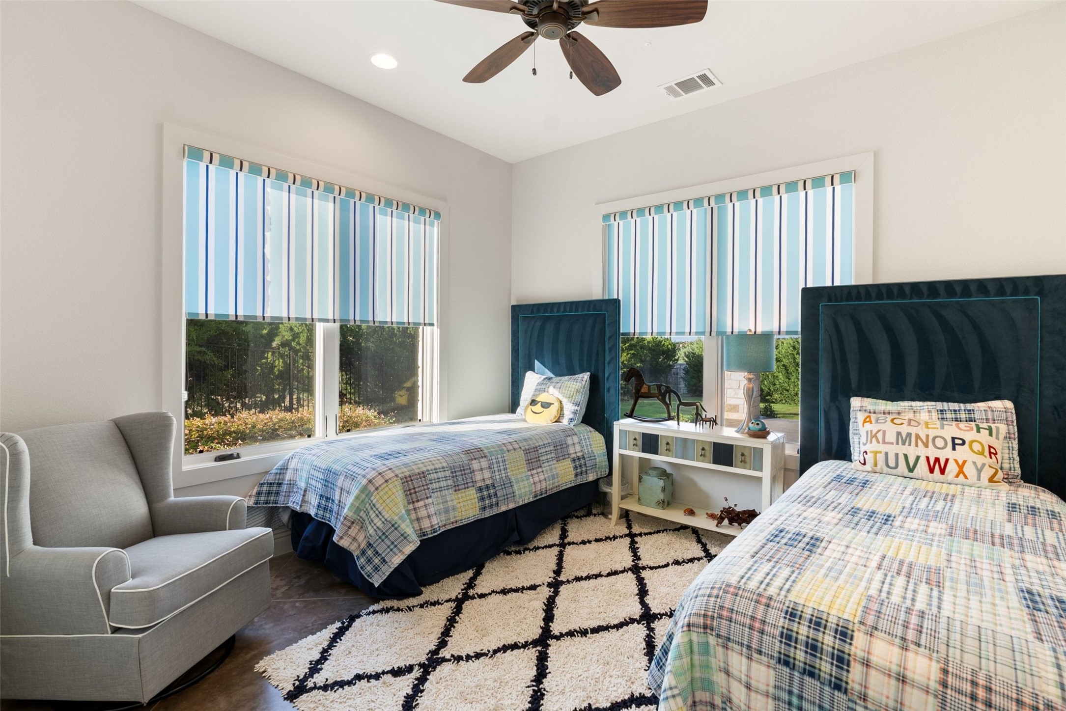 main property photo 19