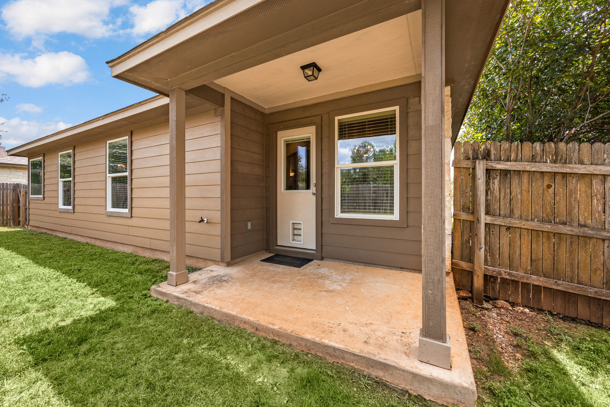 main property photo 21
