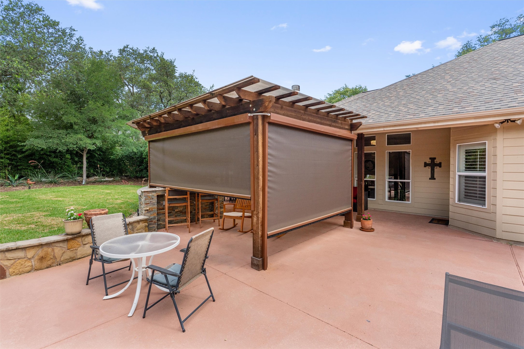main property photo 29