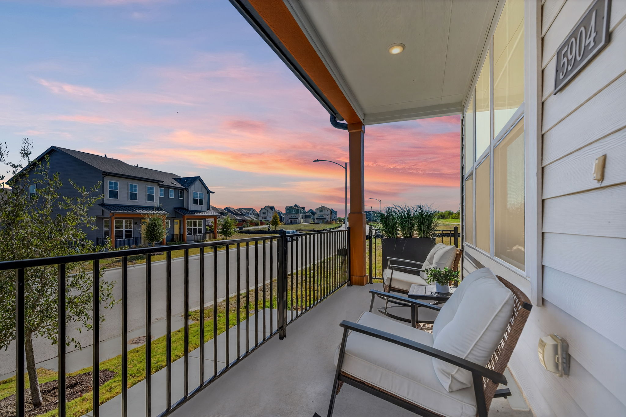 main property photo 18