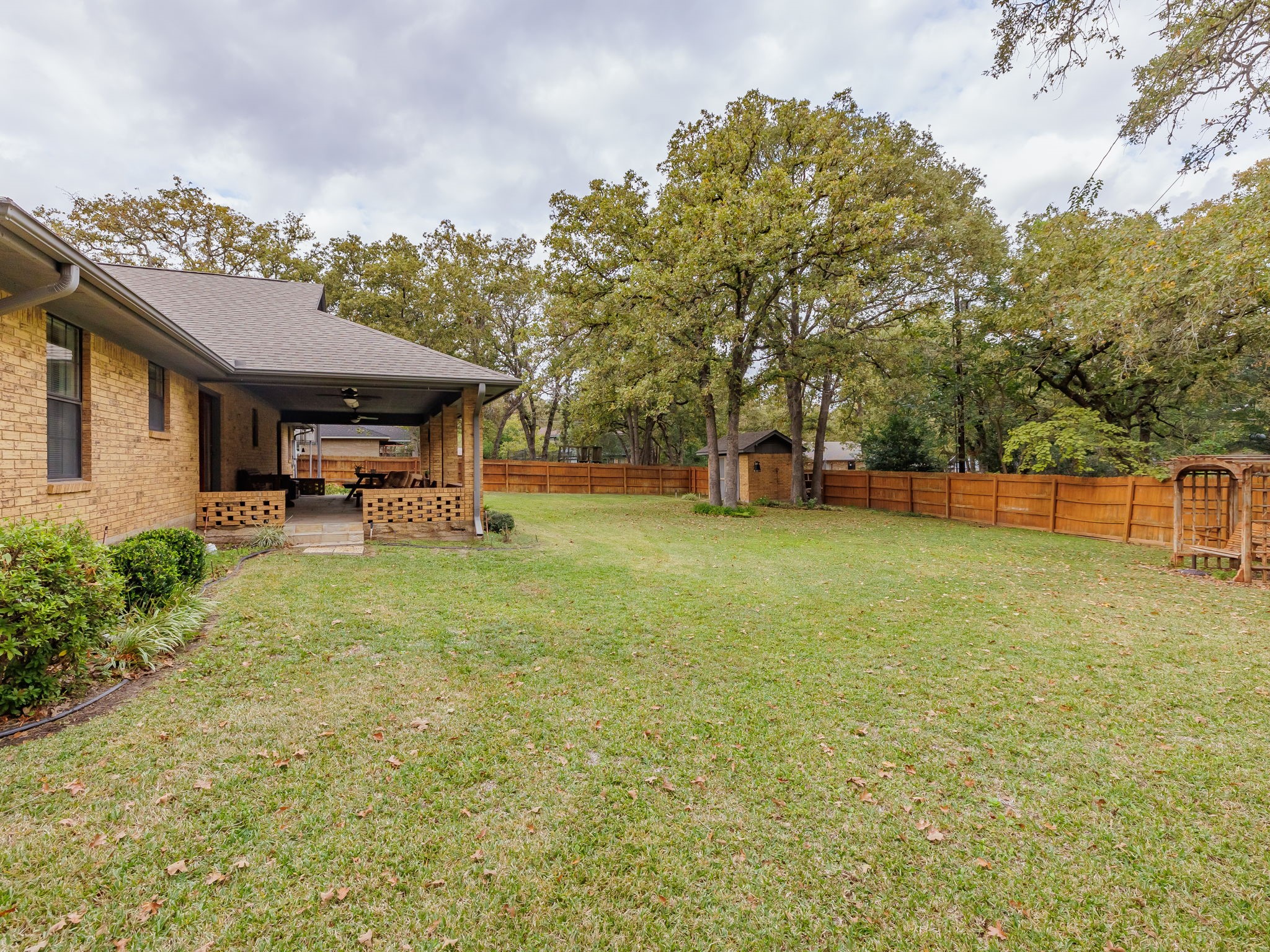 main property photo 26