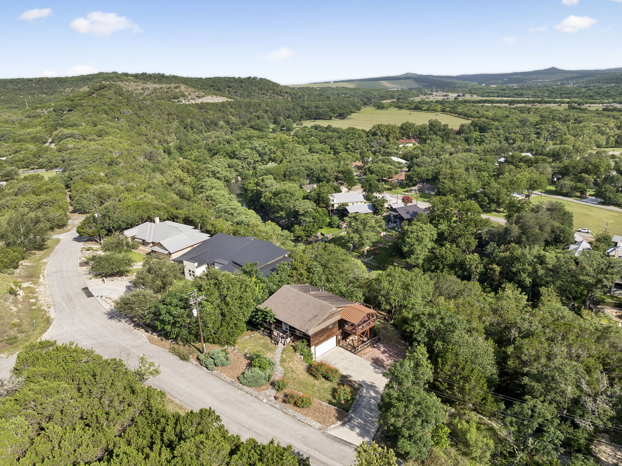 main property photo 35