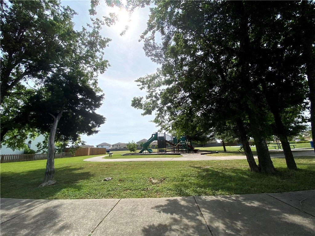 main property photo 16