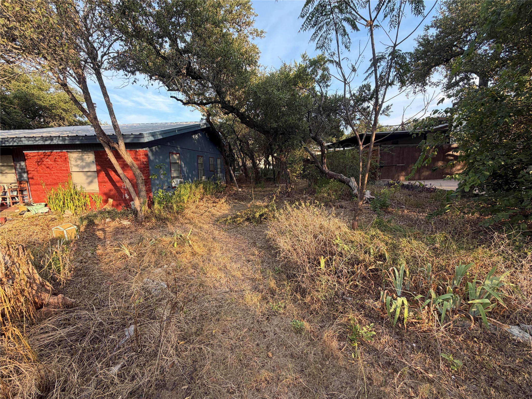 main property photo 7