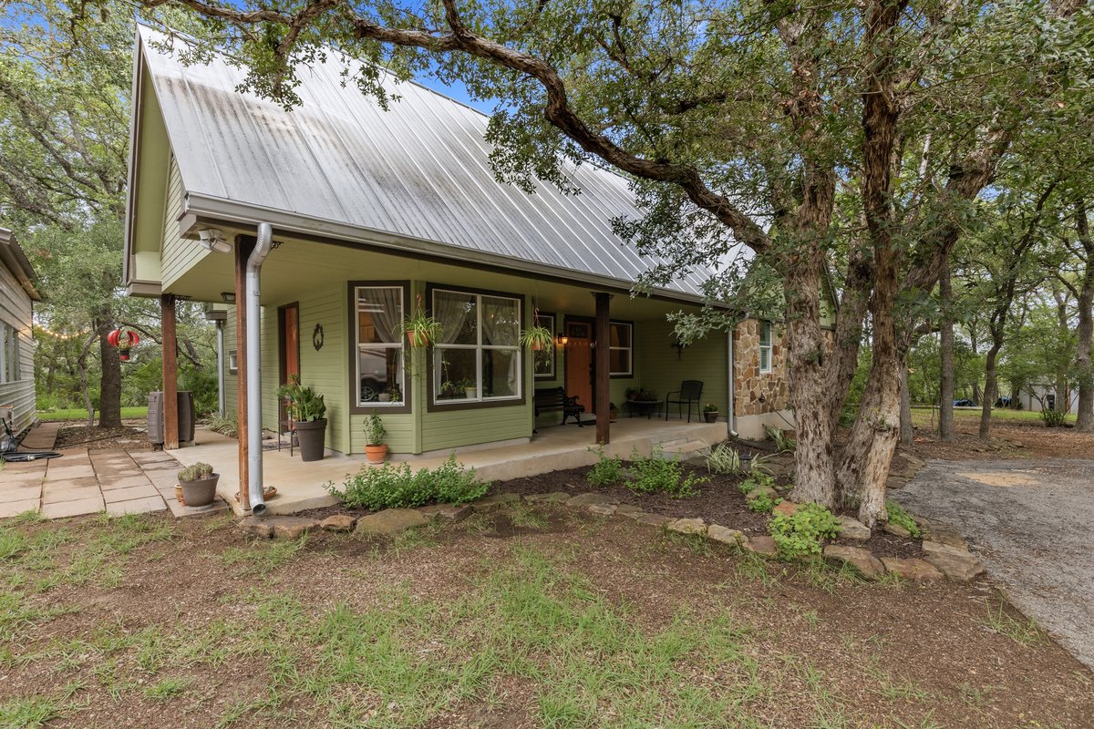 main property photo 24