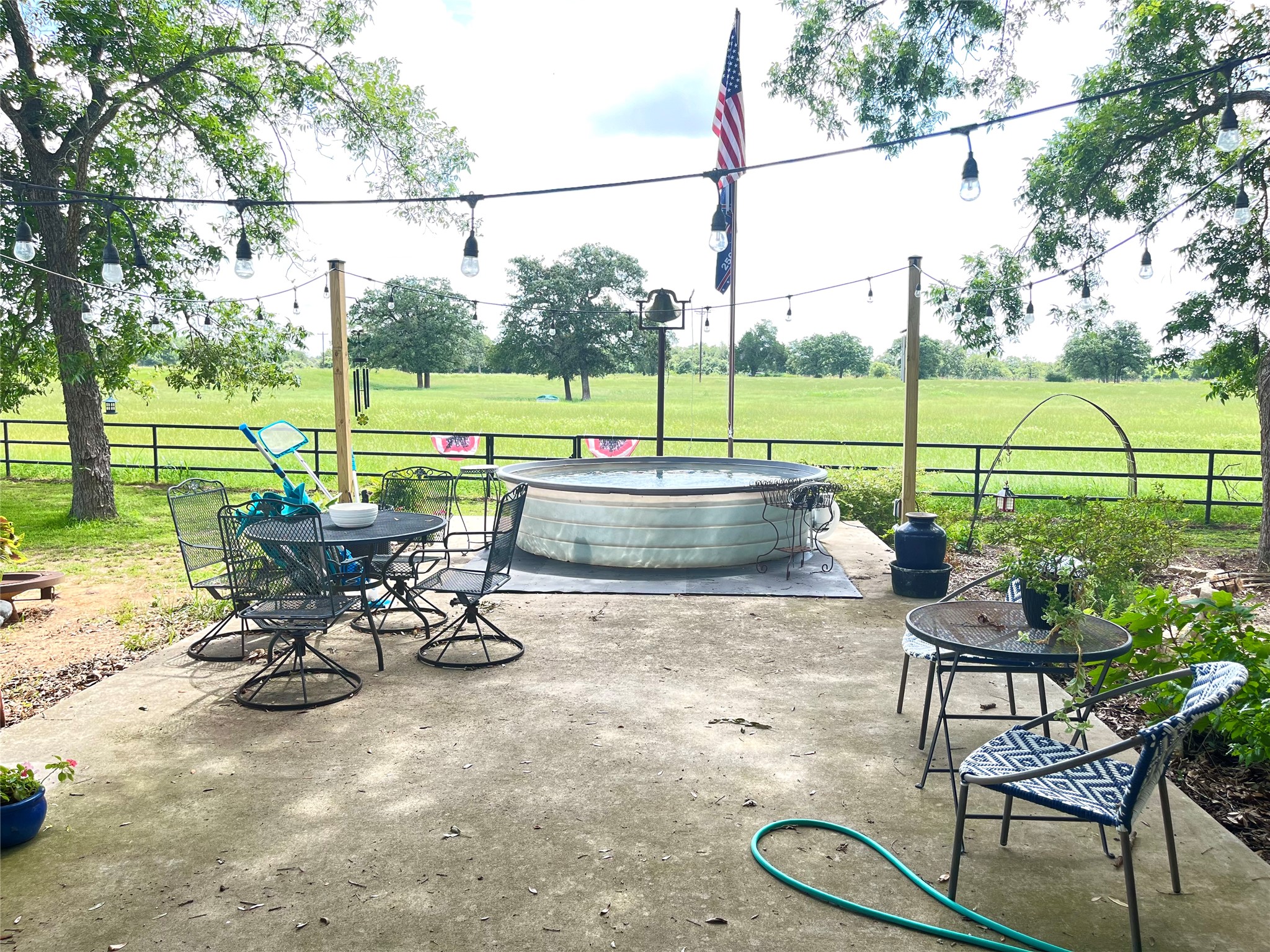 main property photo 25