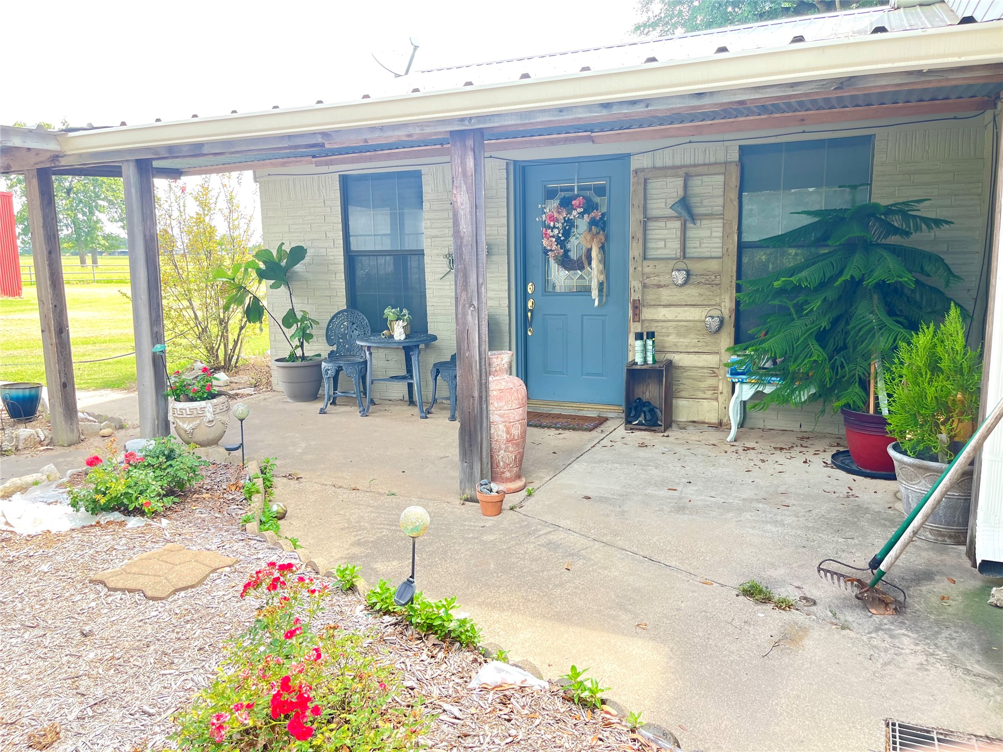 main property photo 9