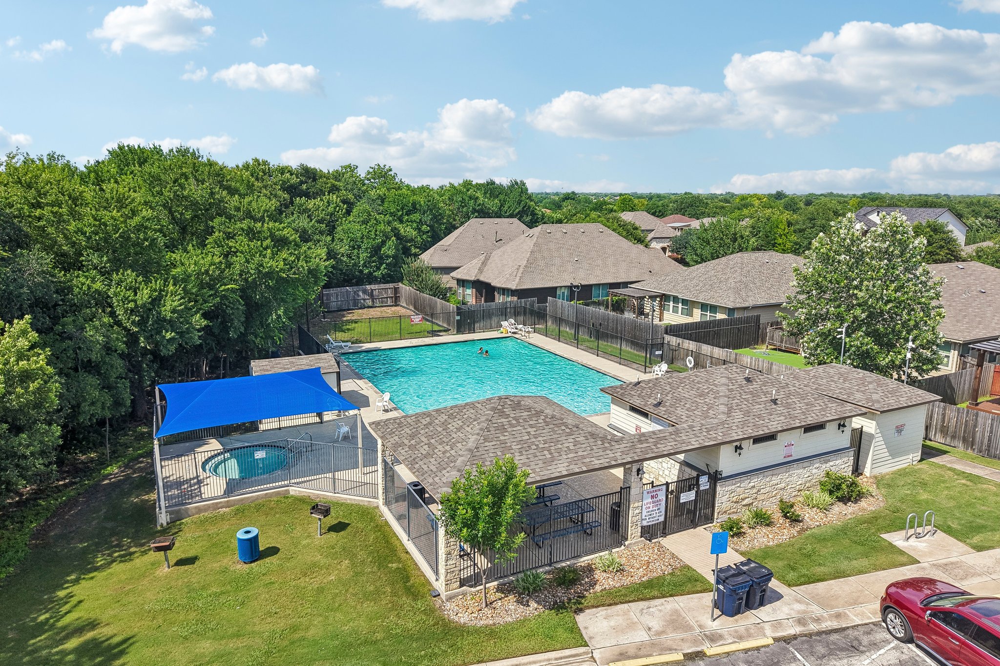main property photo 35