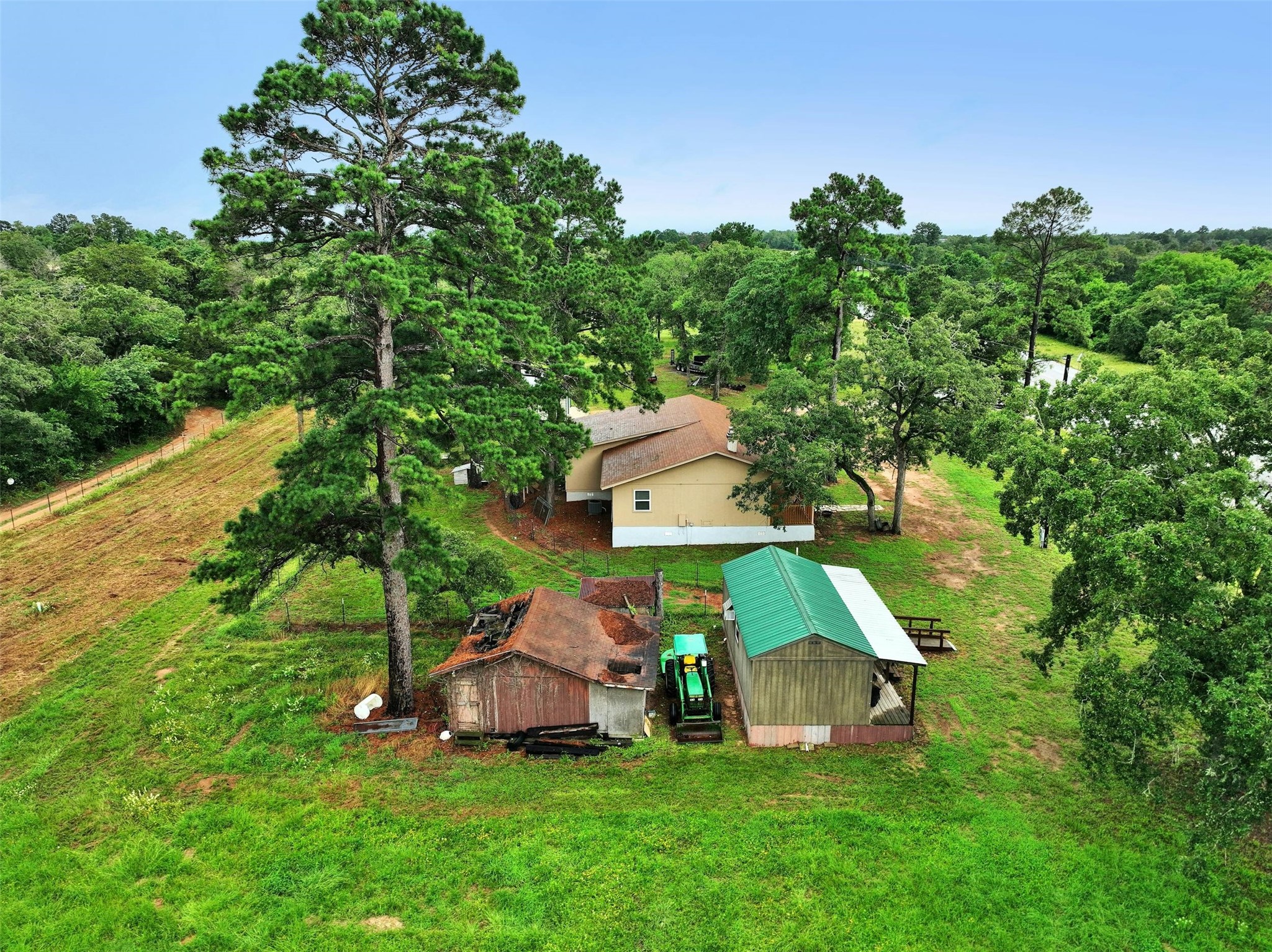 main property photo 22