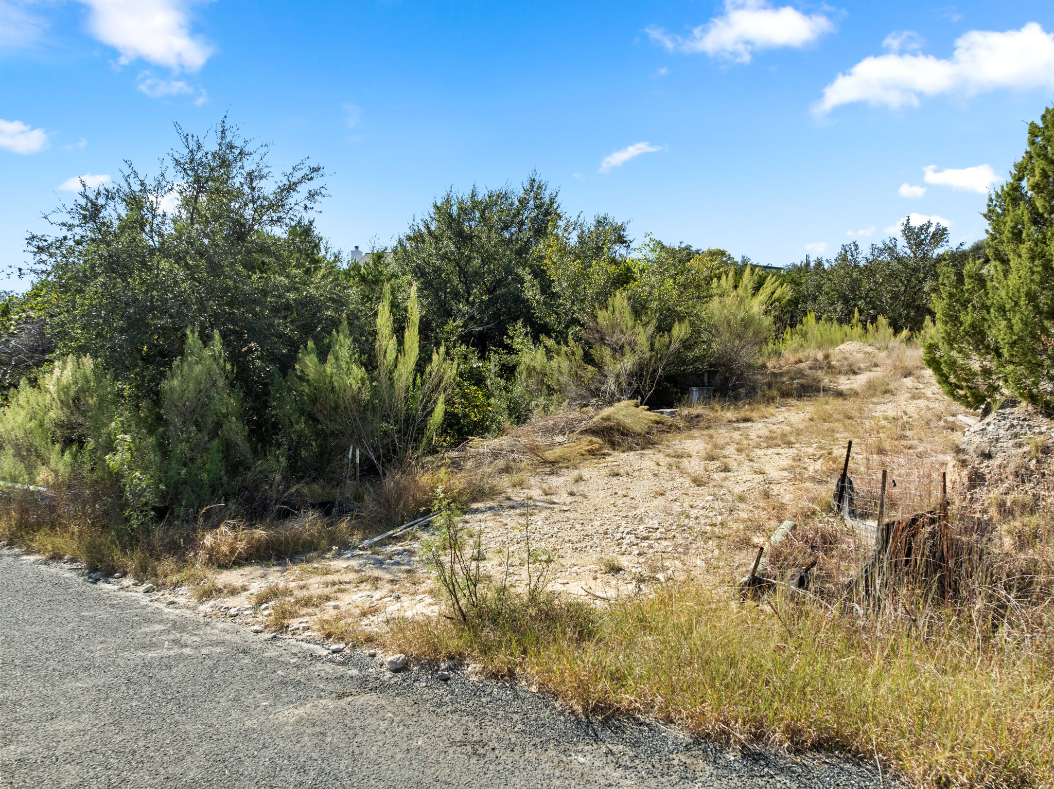 main property photo 11