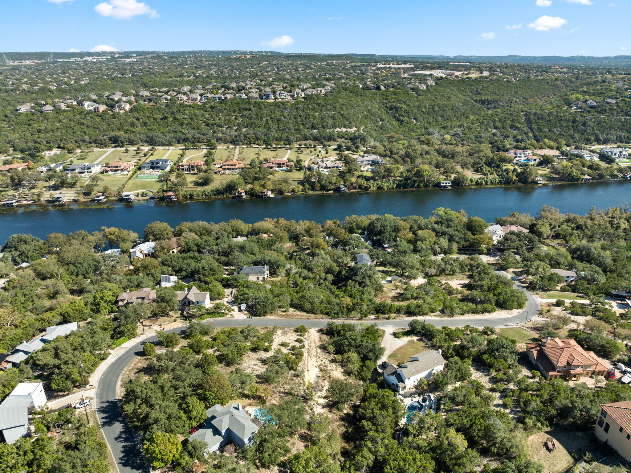 main property photo 13