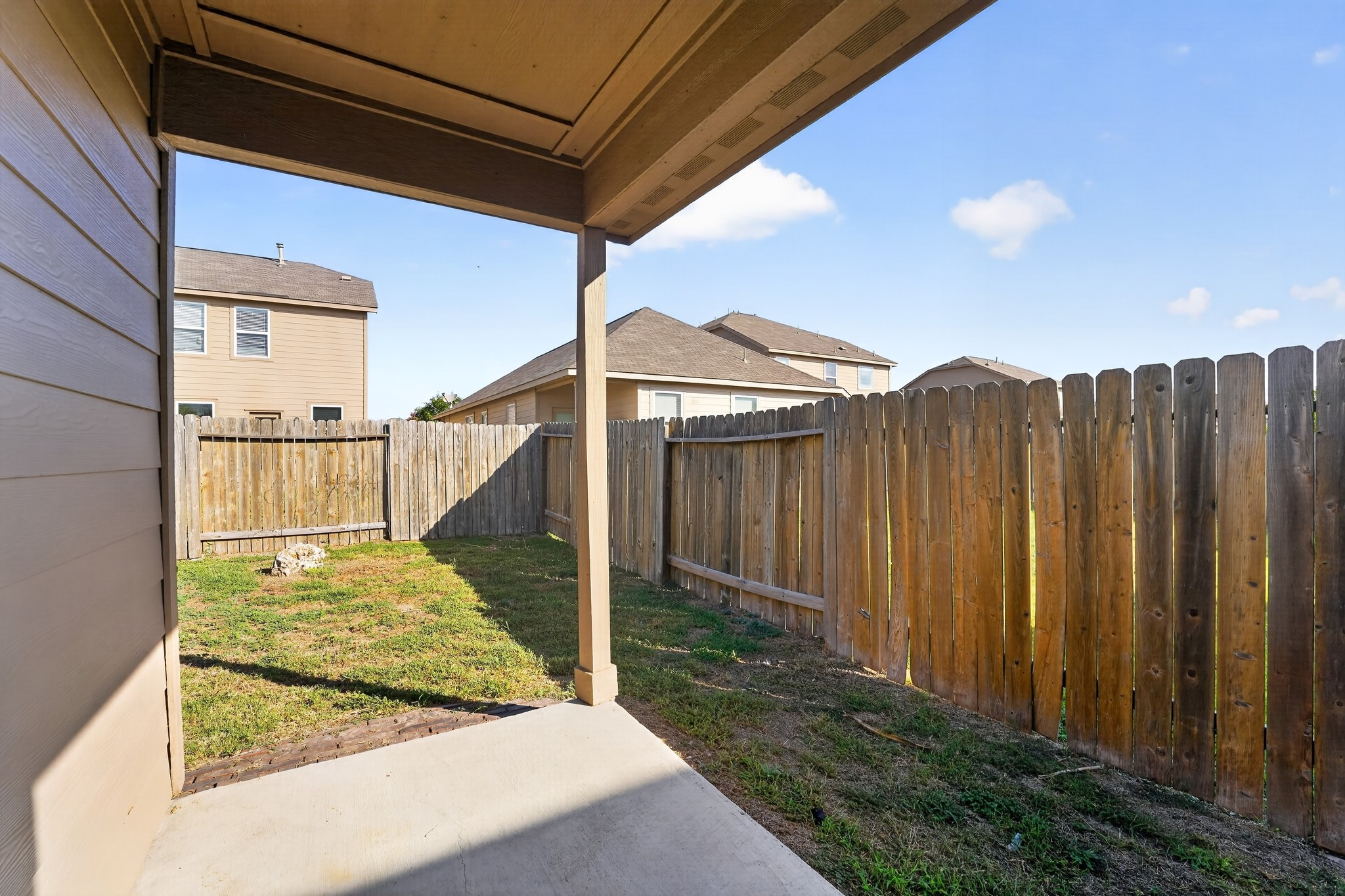 main property photo 13