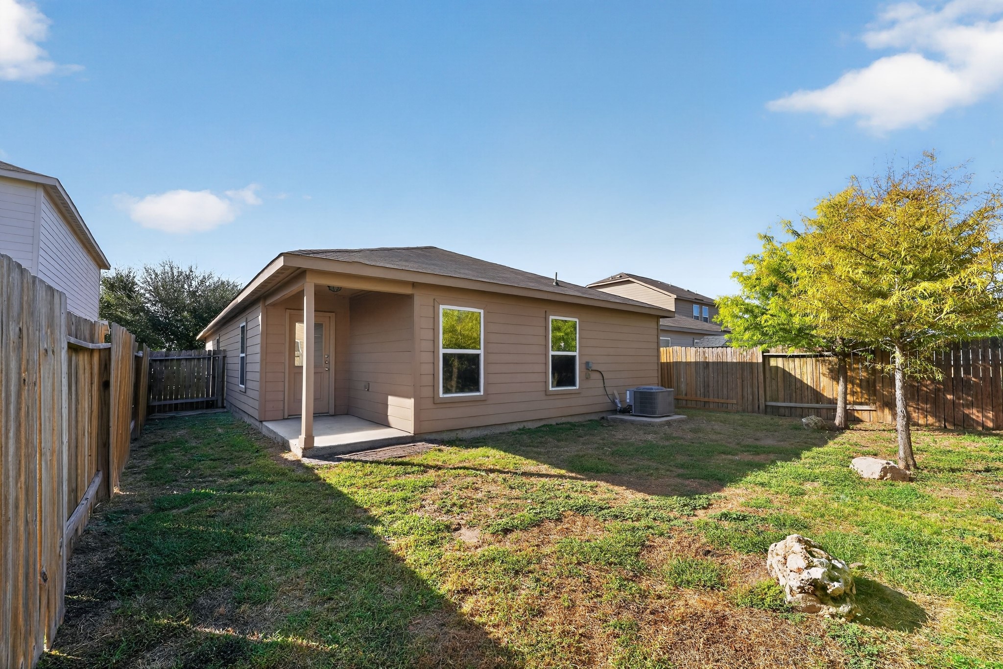 main property photo 14