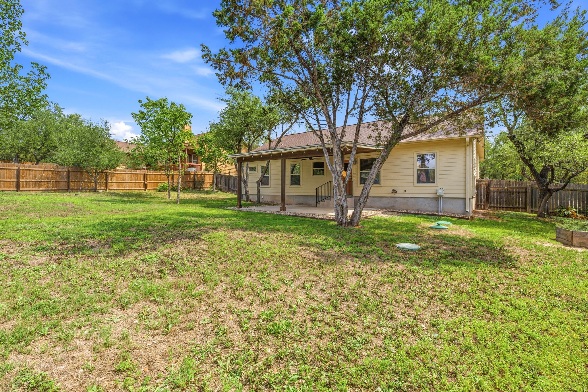 main property photo 20