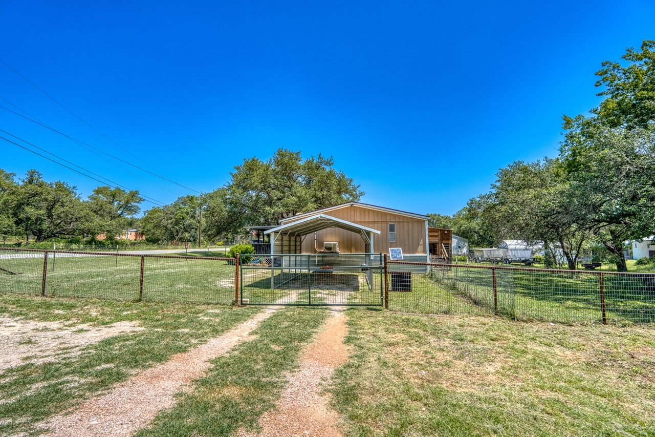 main property photo 4