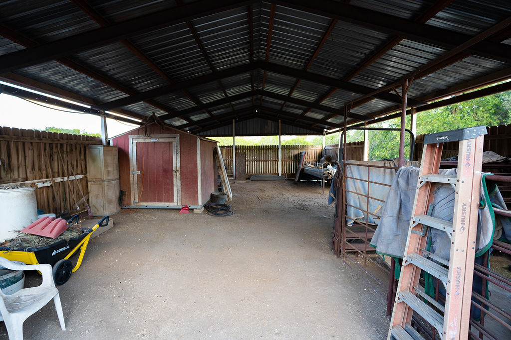 main property photo 22